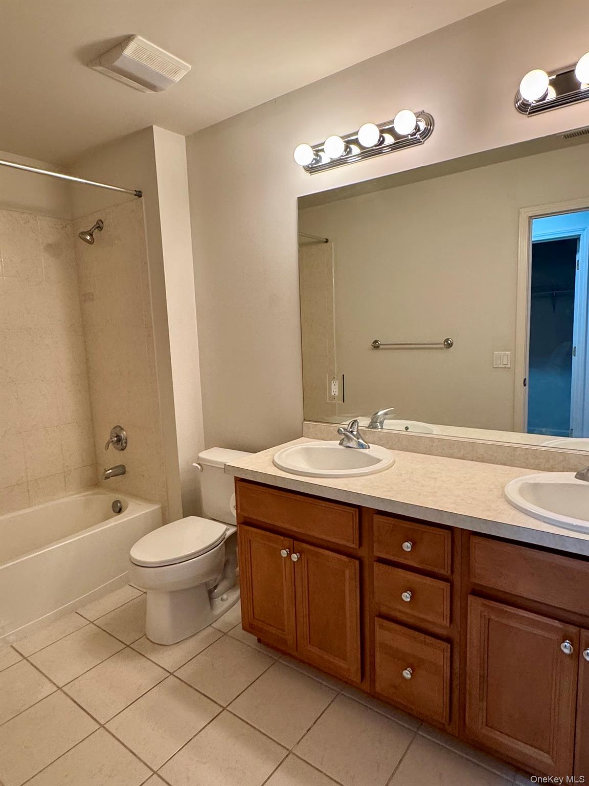 19 Putters Way, Unit 10 photo 26