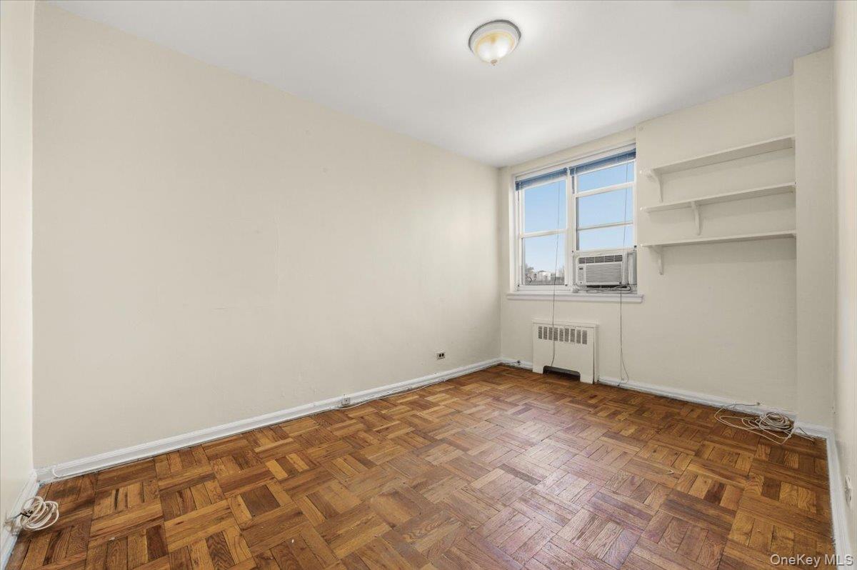 80 Knolls Crescent, Unit 6B photo 6