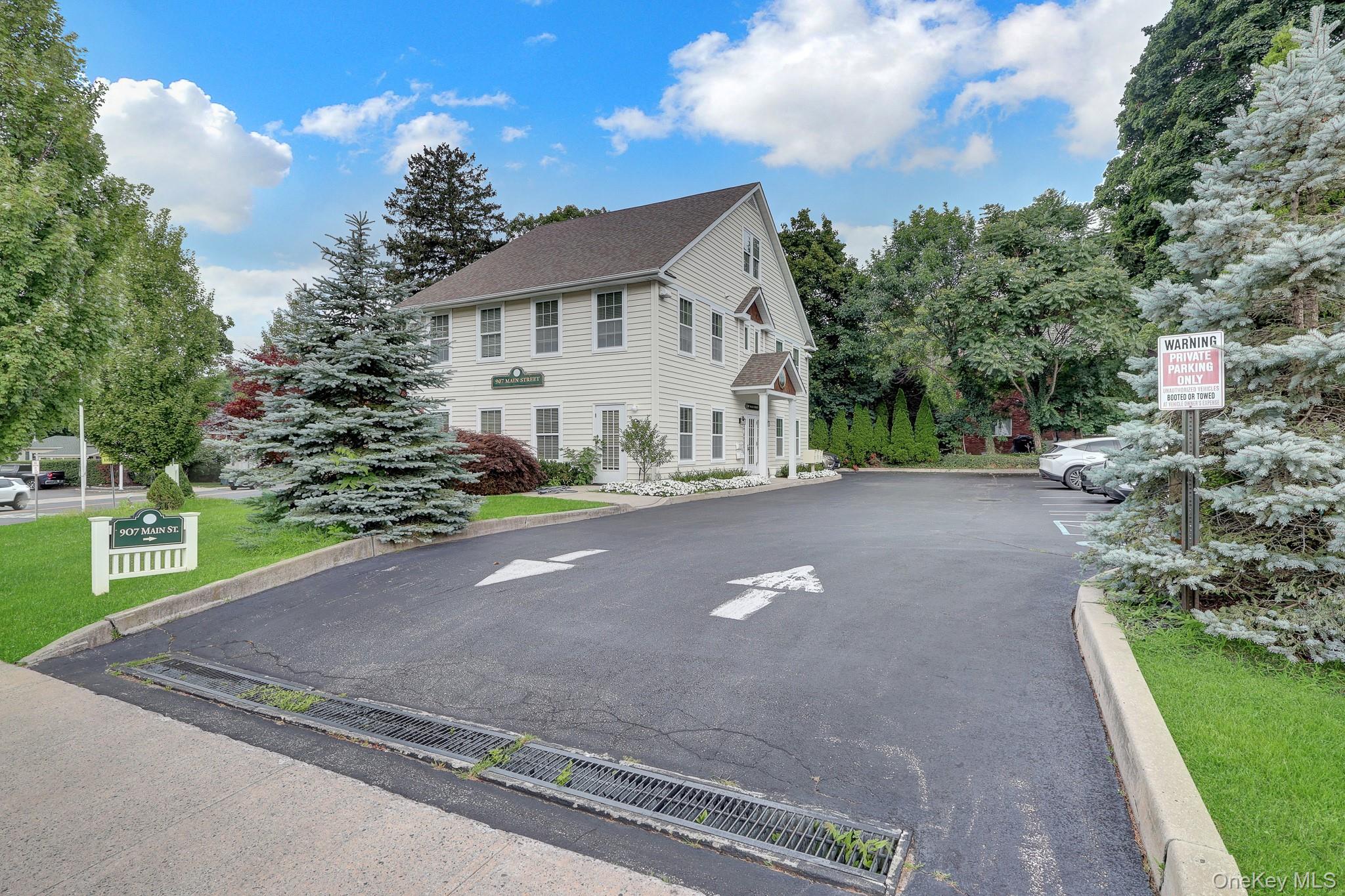 907 Main Street – For Rent
