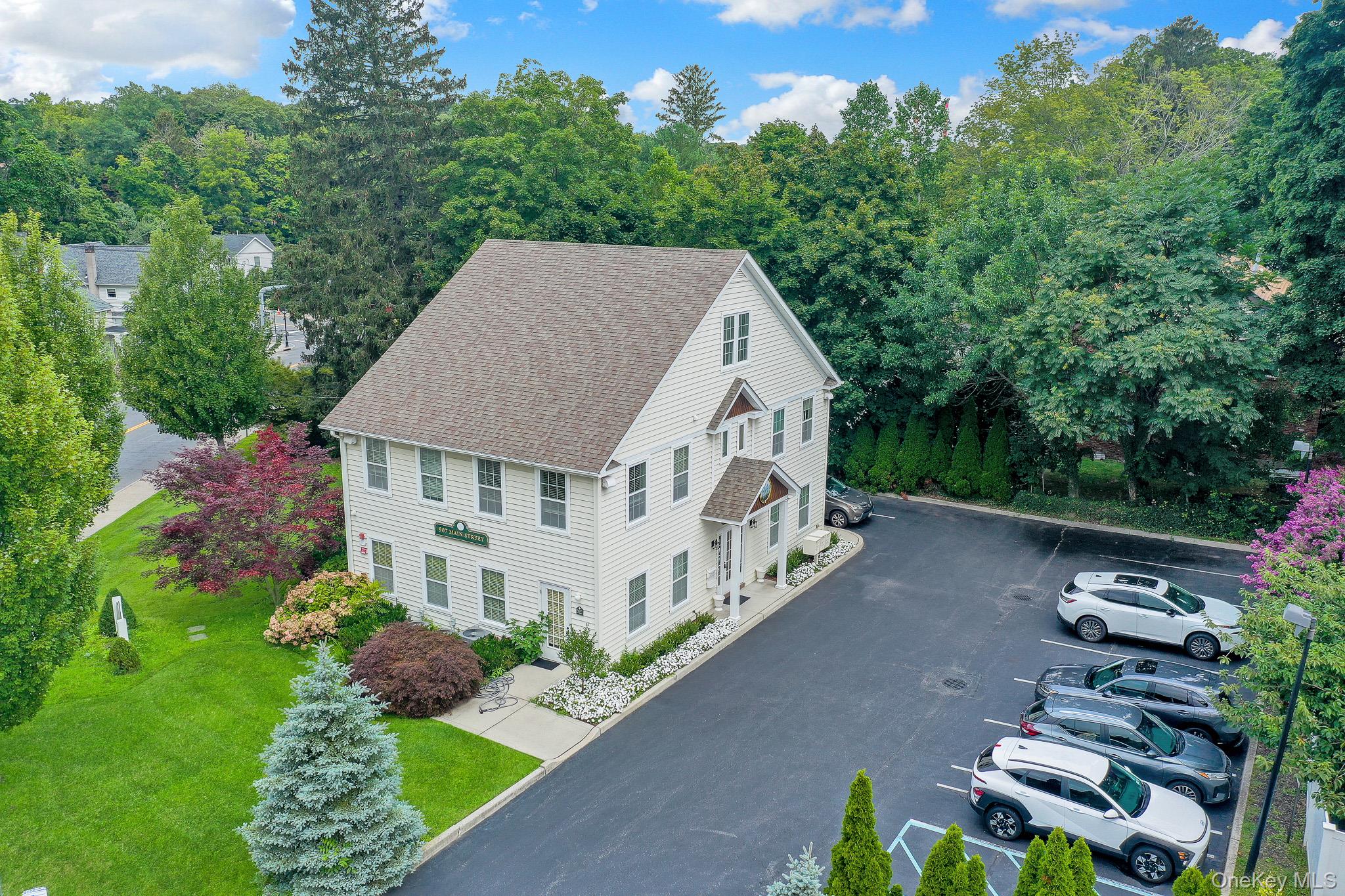907 Main Street – For Rent photo 13