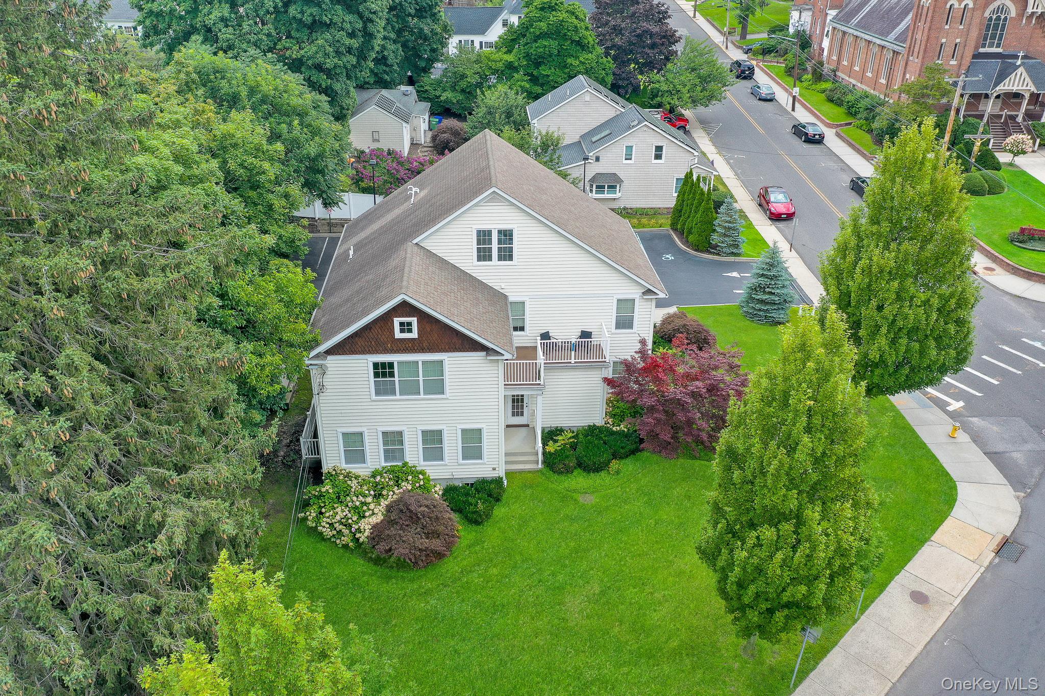907 Main Street – For Rent photo 20