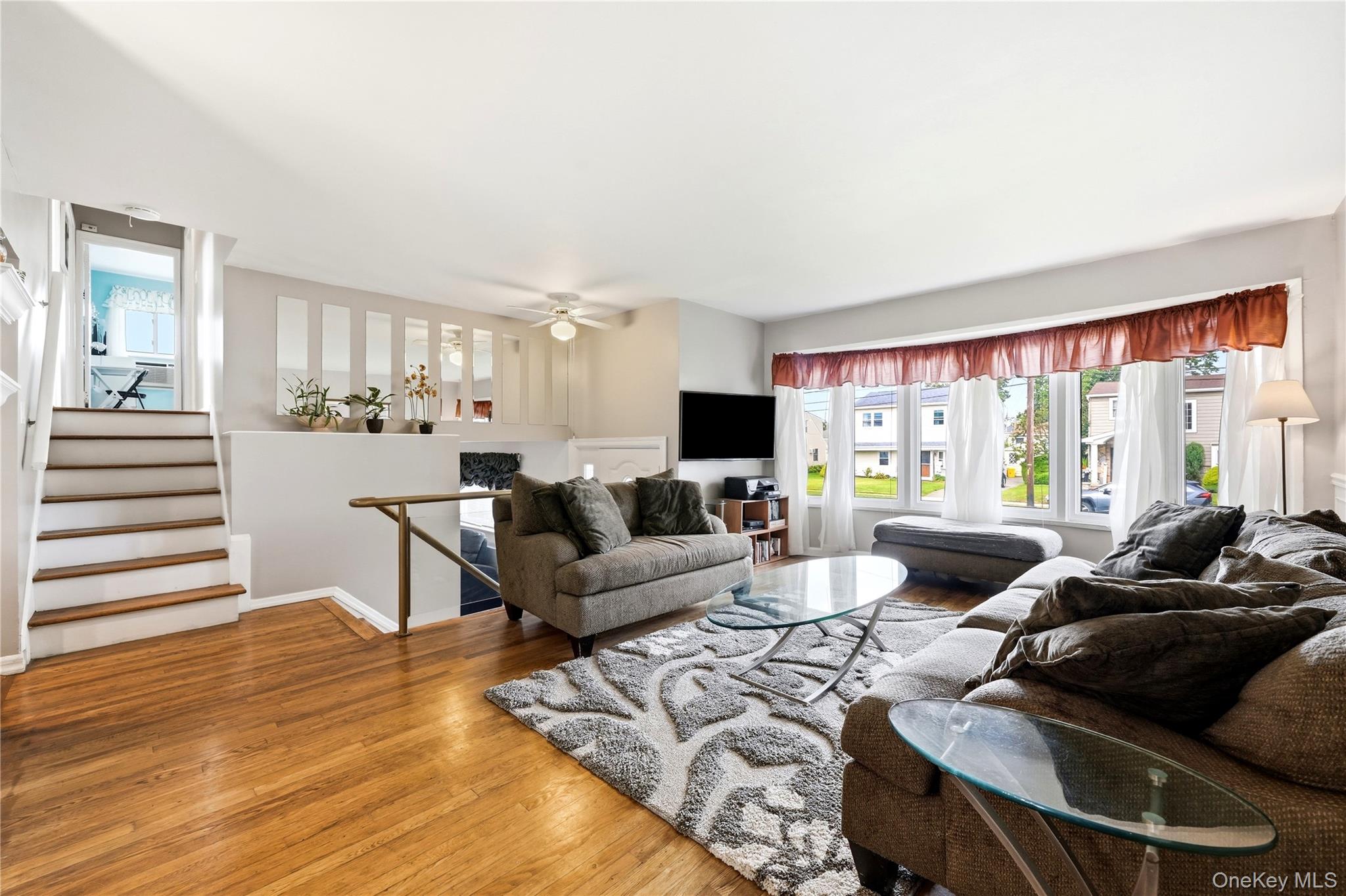 245 Seaford Avenue – For Sale photo 7