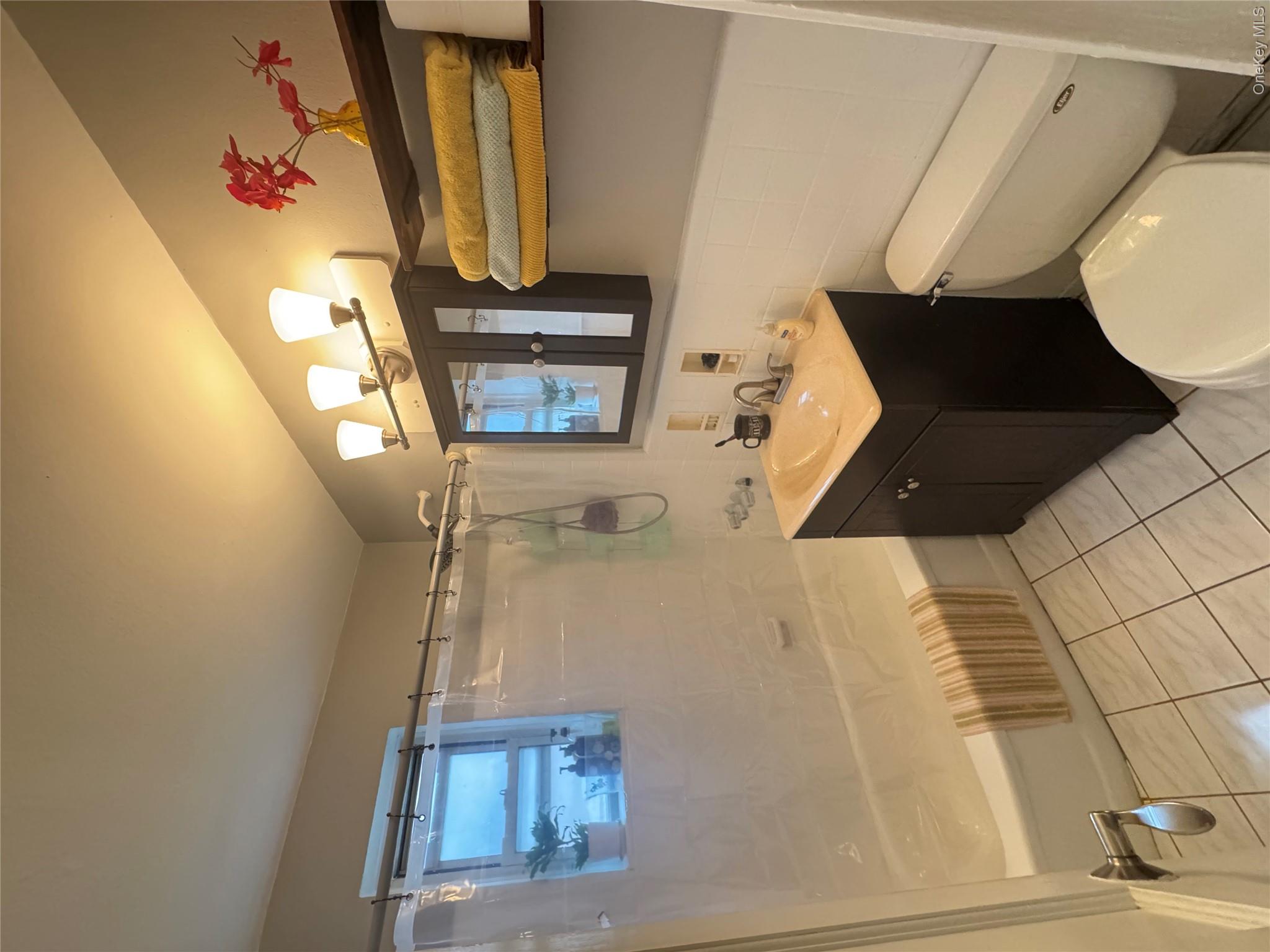 138-35 Jewel Ave., Unit 3D photo 4