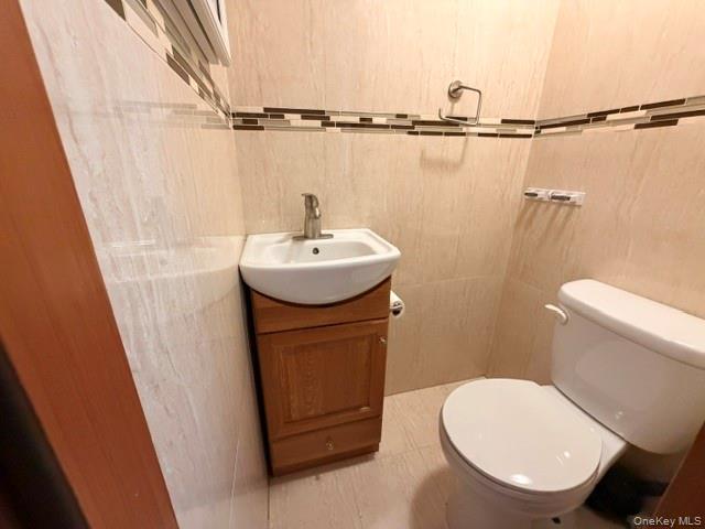 150-06 78th Road – For Rent photo 11