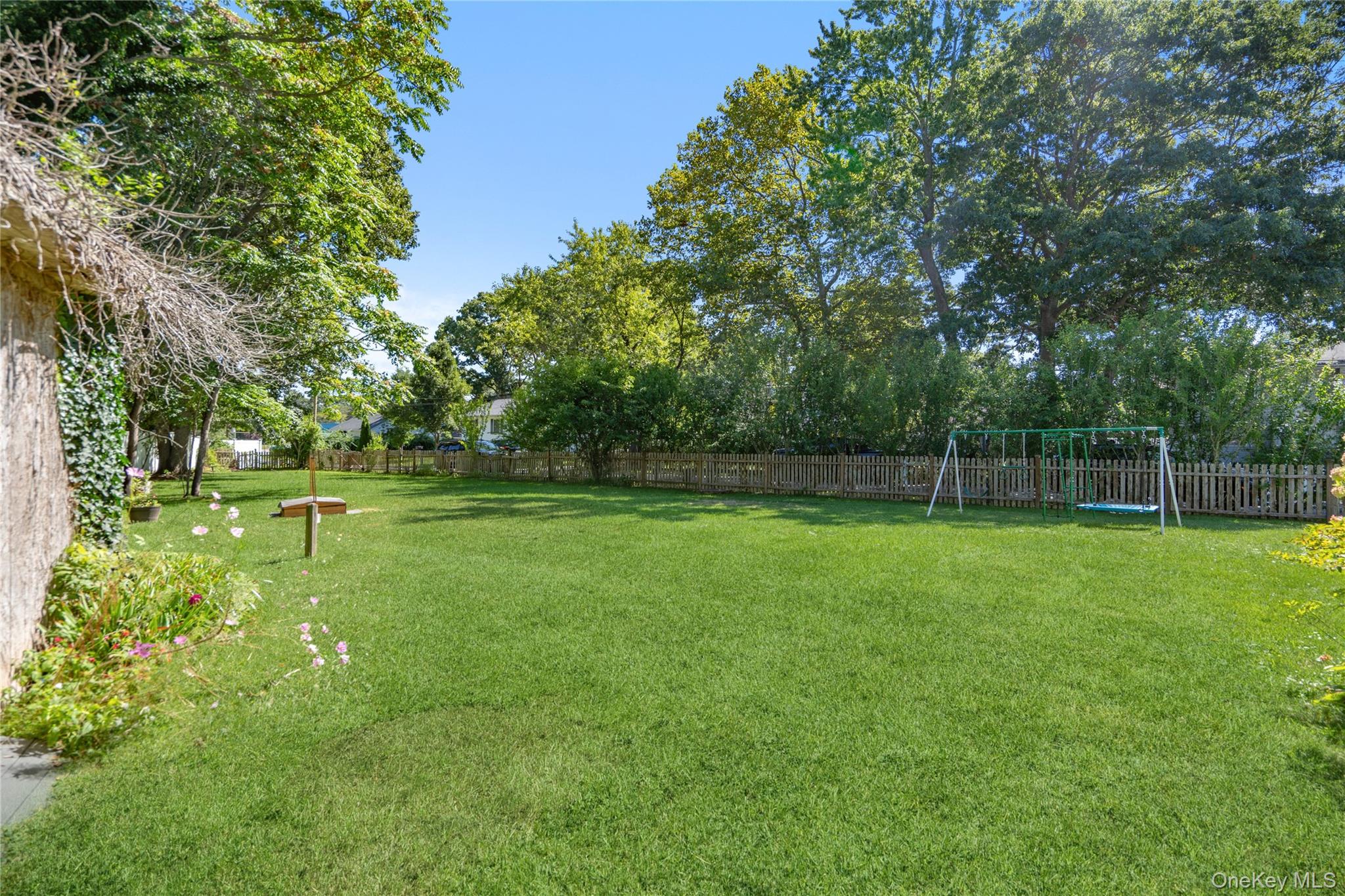 15 Parkwood Drive – For Sale photo 34
