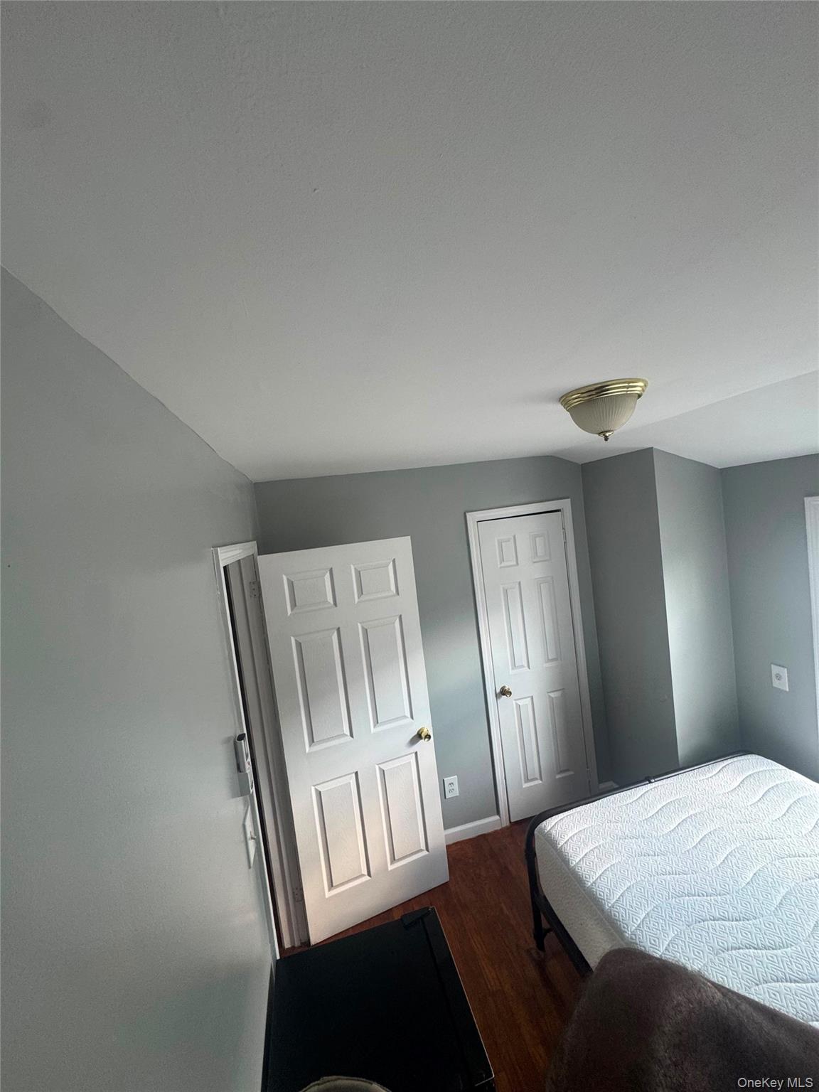 . . Avenue – For Rent photo 4