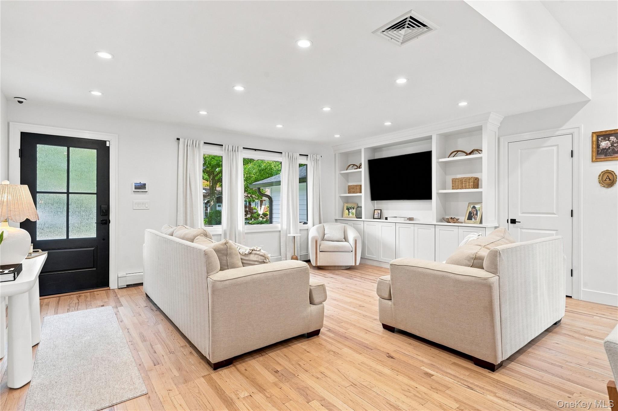 24 Alma Street – For Sale photo 13