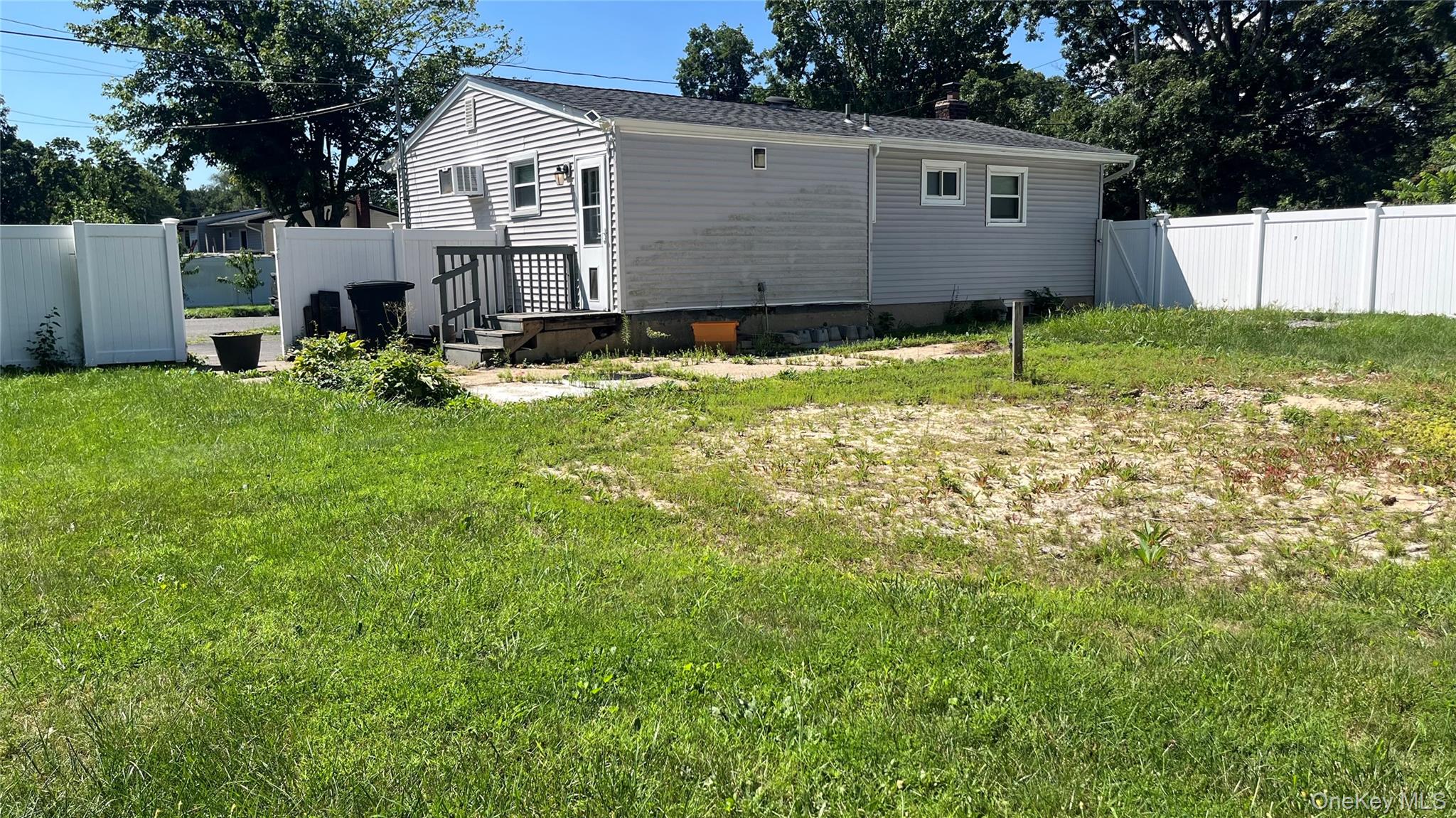 23 Pine Street – For Sale photo 5