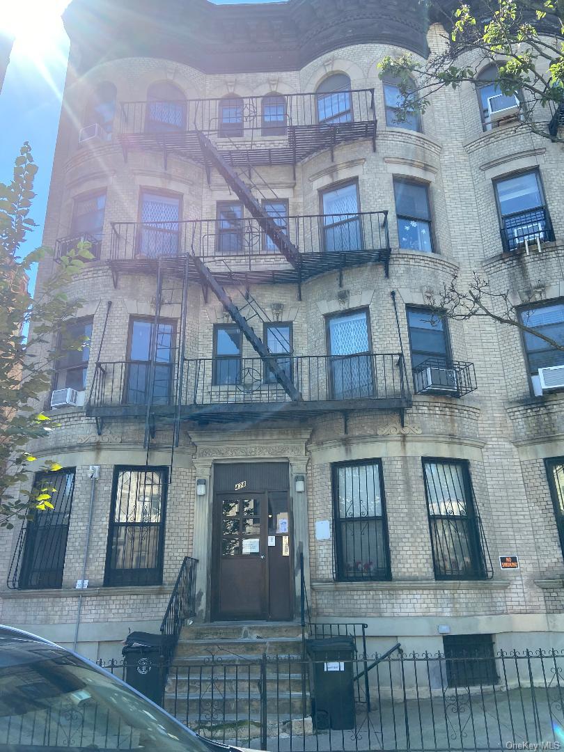 478 Bainbridge Street, Unit 1A