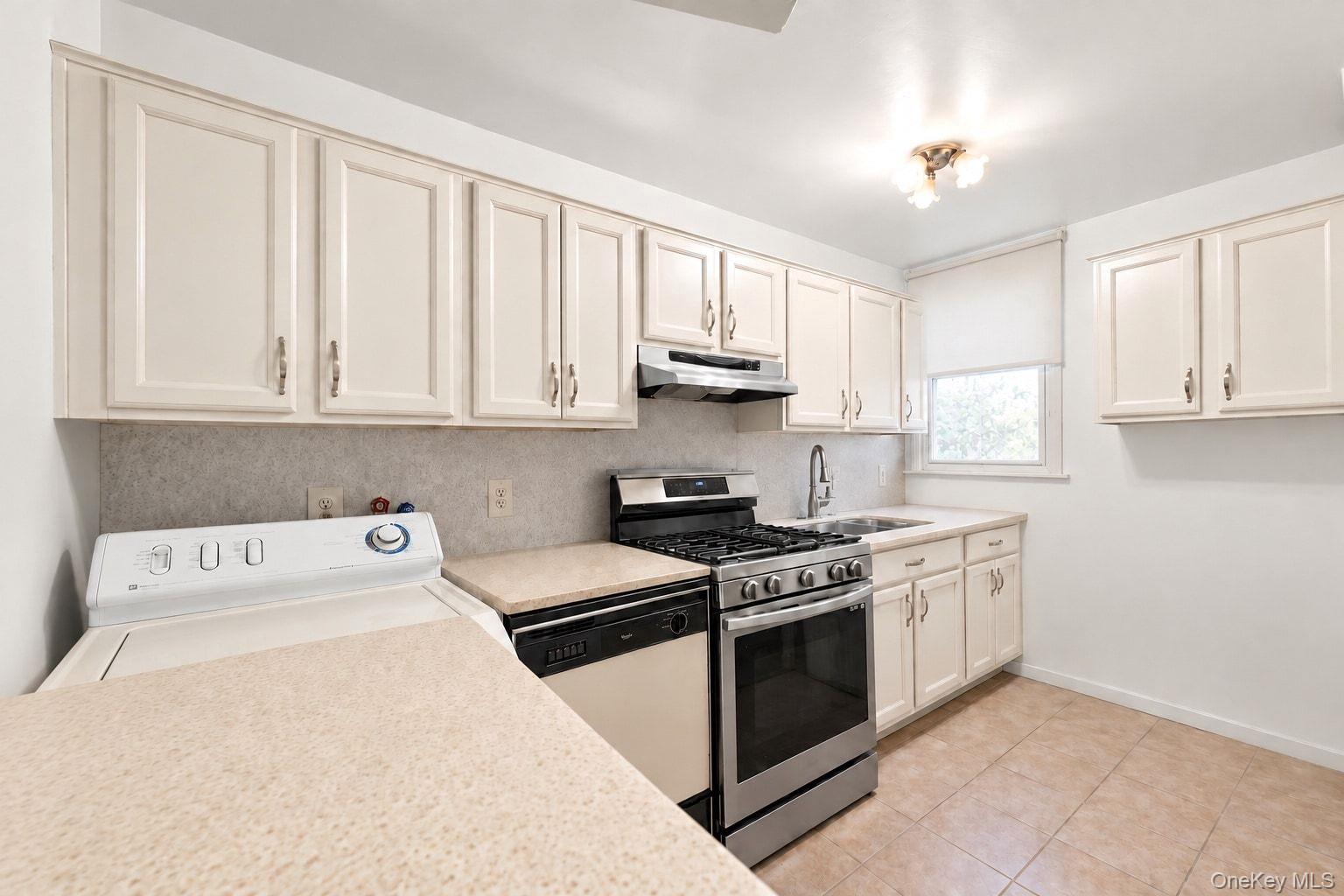 478 Bainbridge Street, Unit 1A photo 12