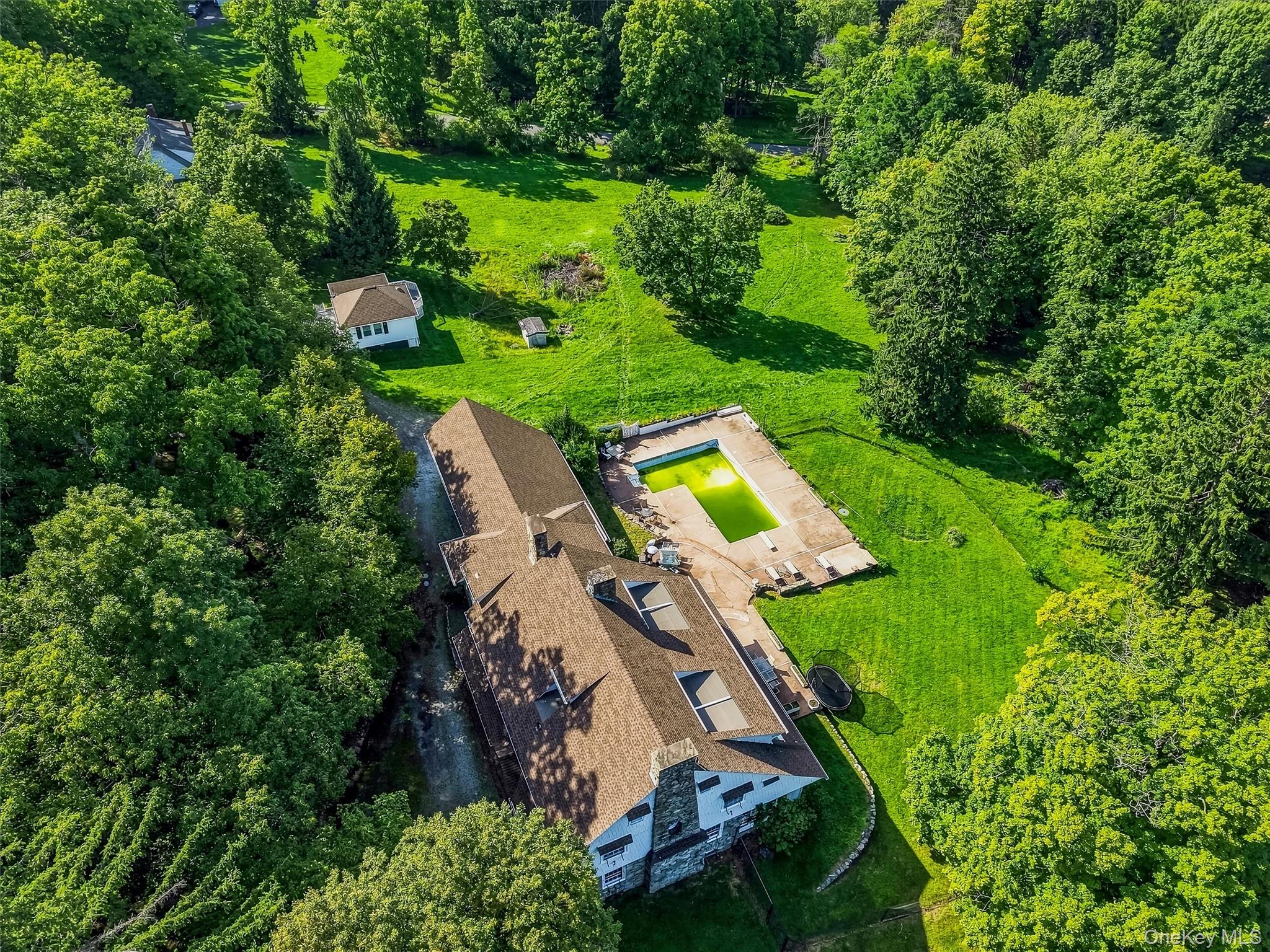 23 Maple Road – For Sale photo 41