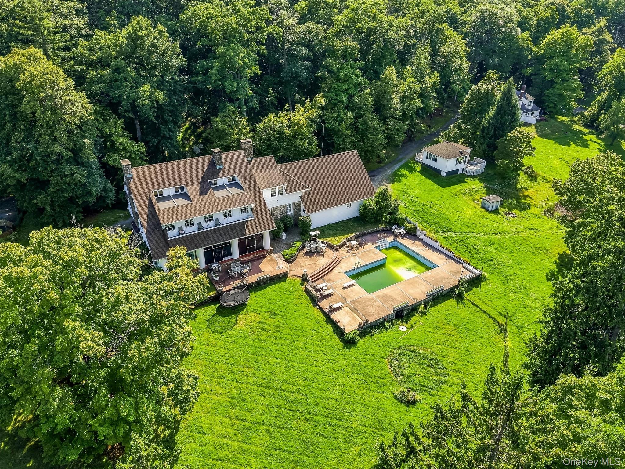 23 Maple Road – For Sale photo 40