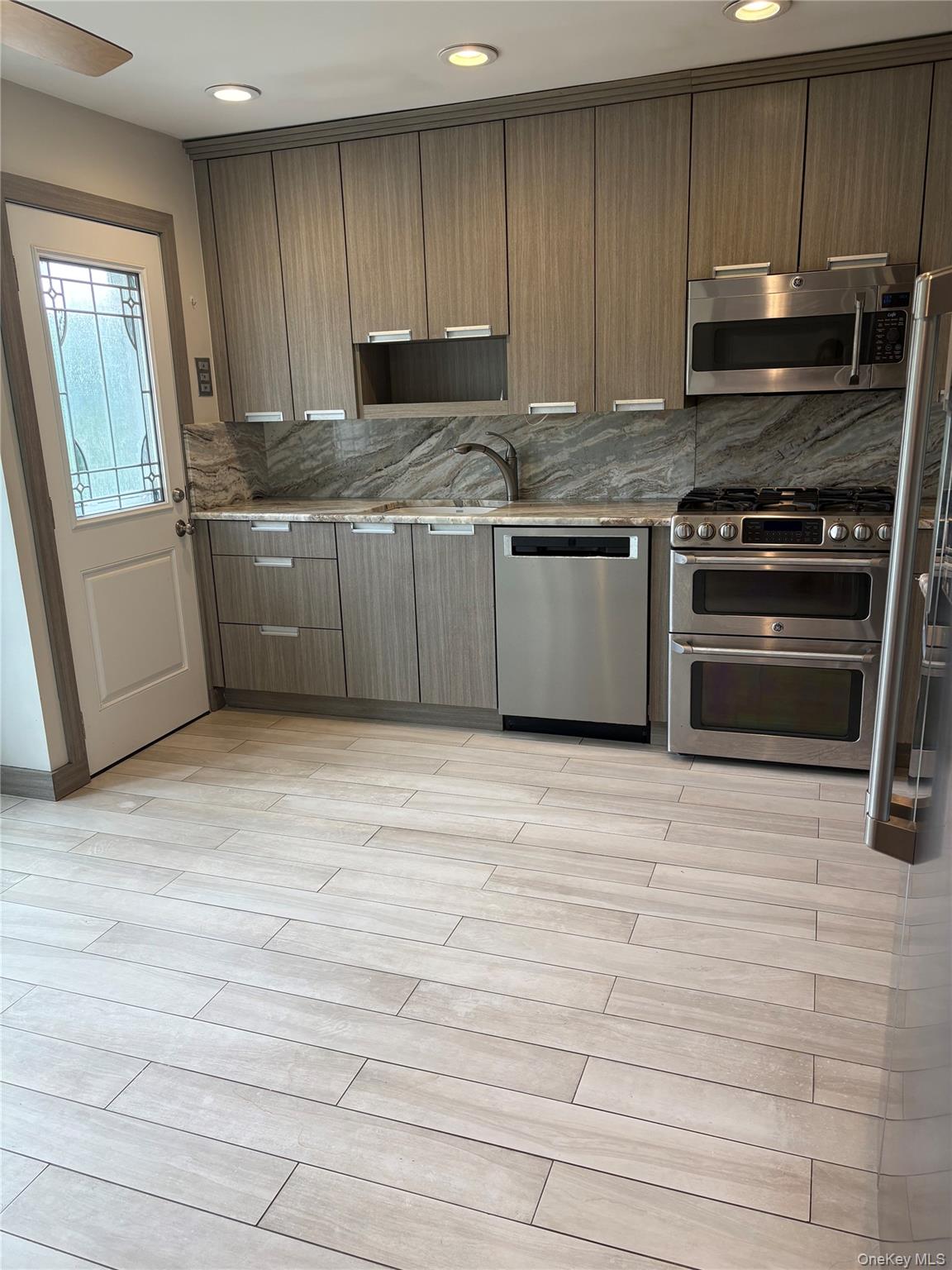 76 Robby Lane – For Rent photo 4