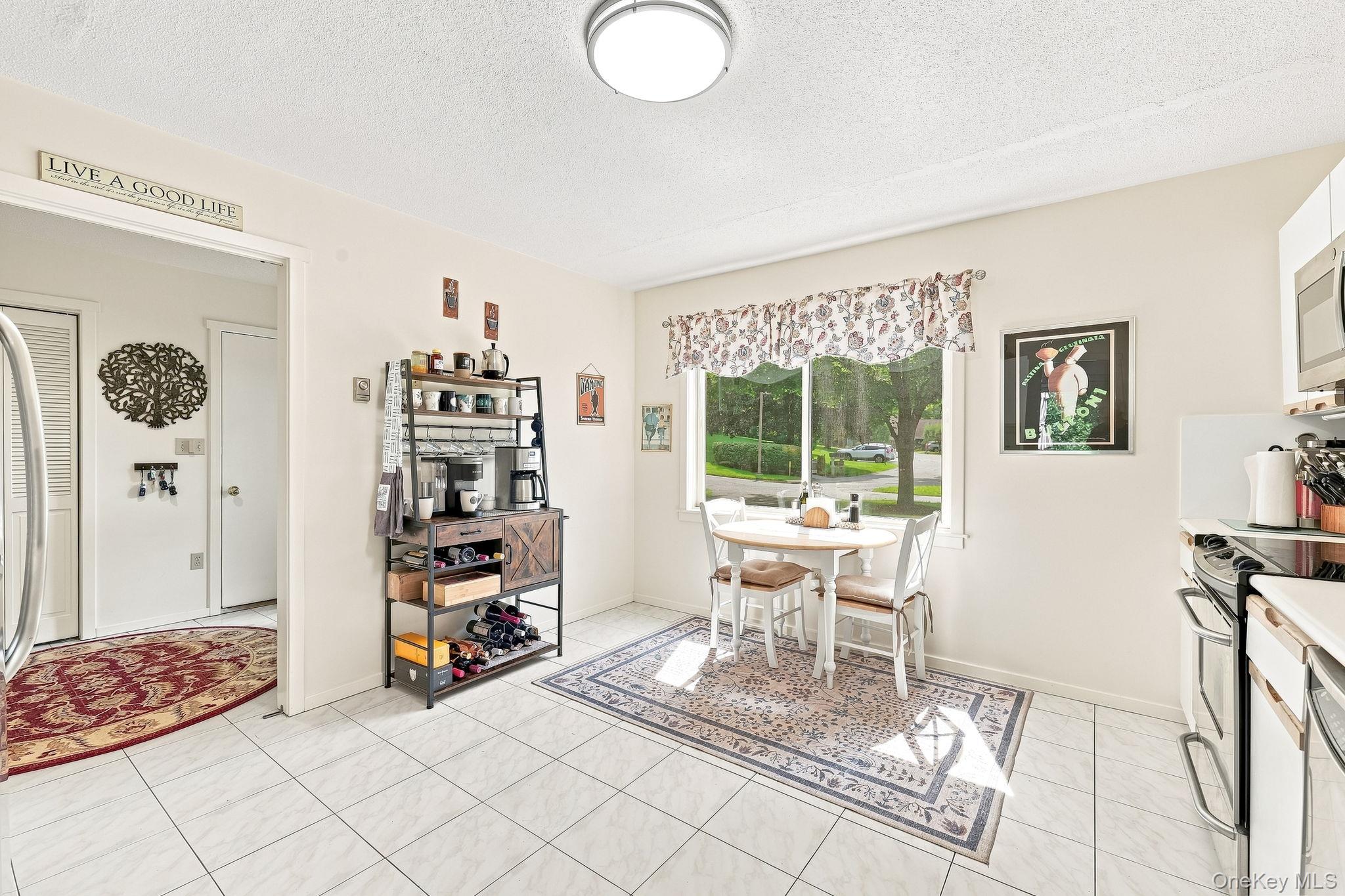 590 Heritage Hills Hills, Unit B photo 10