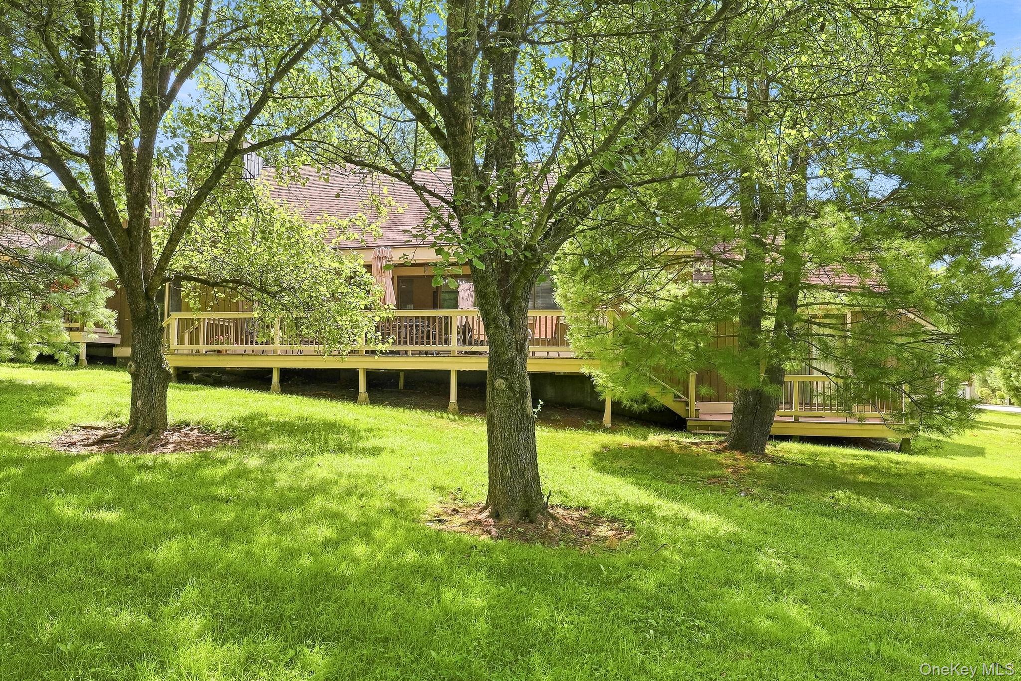 590 Heritage Hills Hills, Unit B photo 24