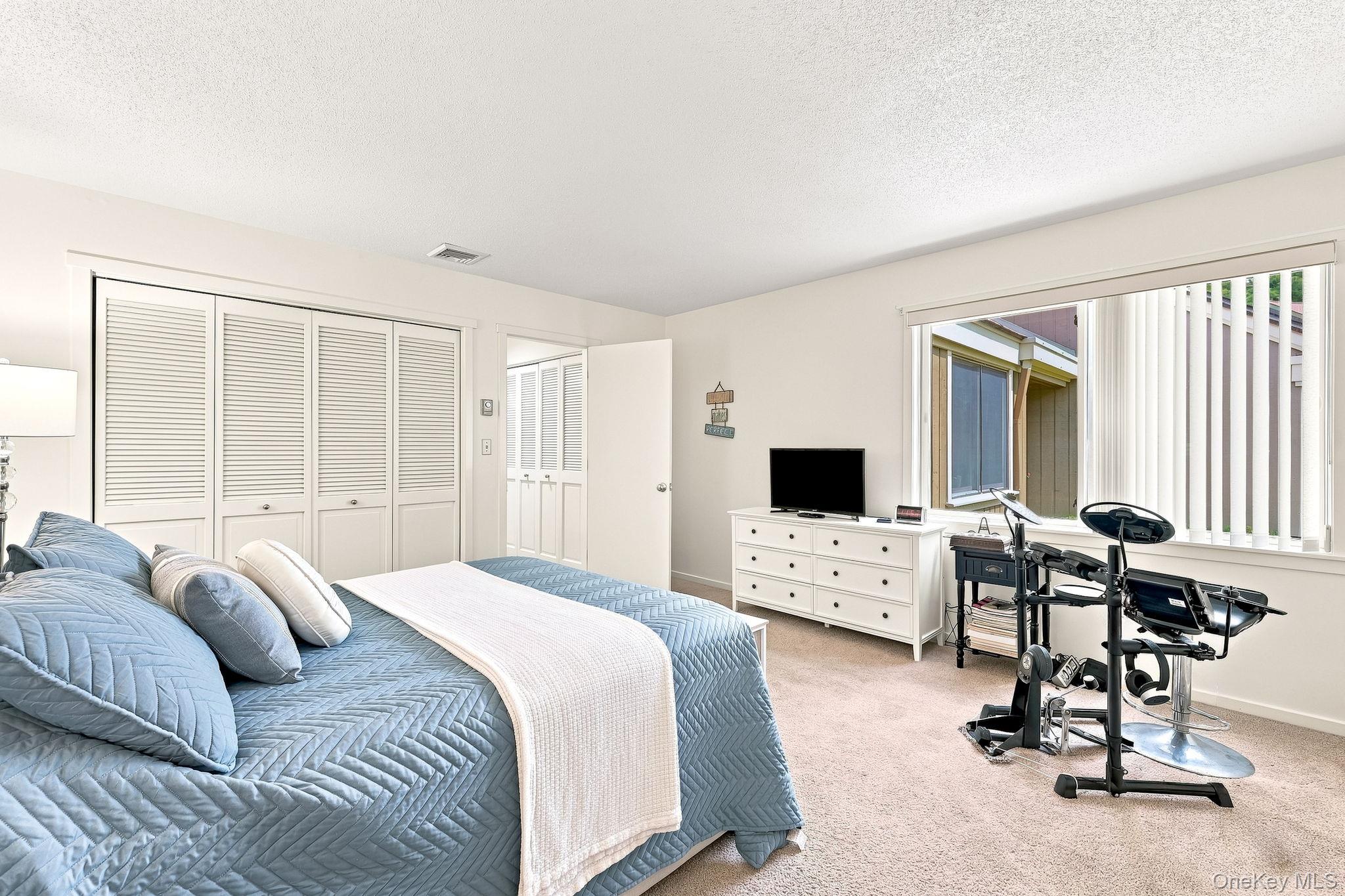 590 Heritage Hills Hills, Unit B photo 16