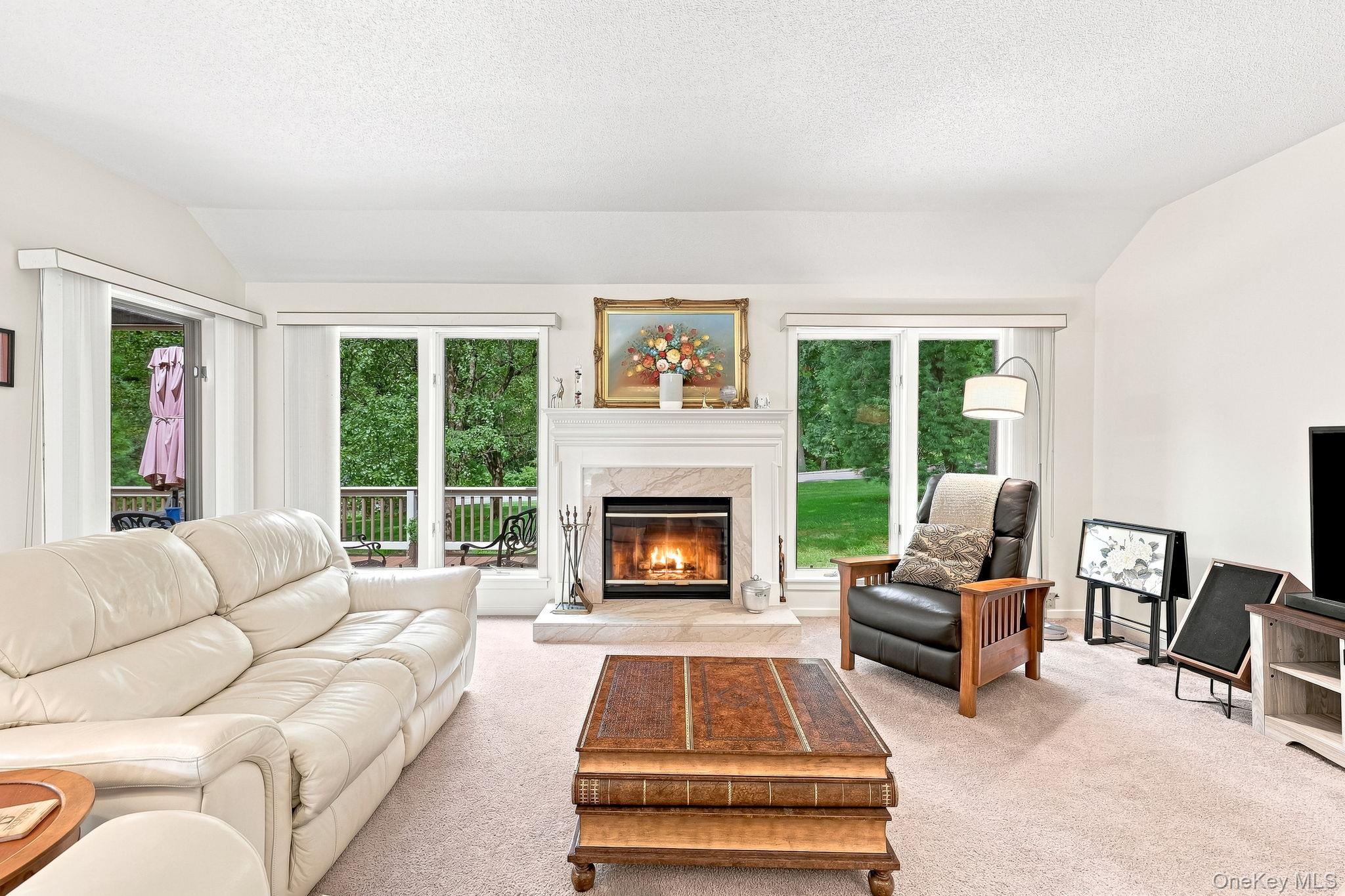 590 Heritage Hills Hills, Unit B photo 3