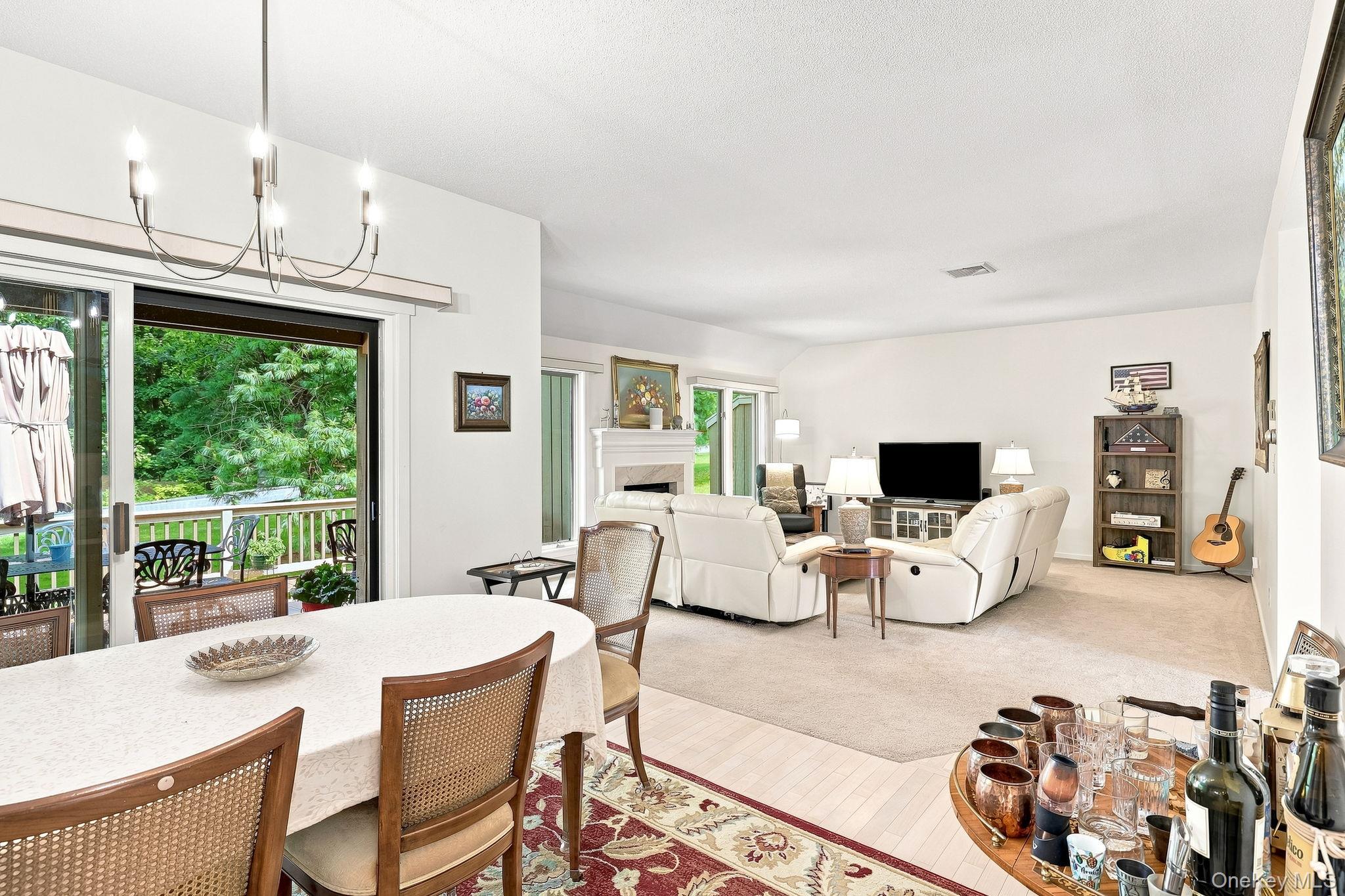 590 Heritage Hills Hills, Unit B photo 6