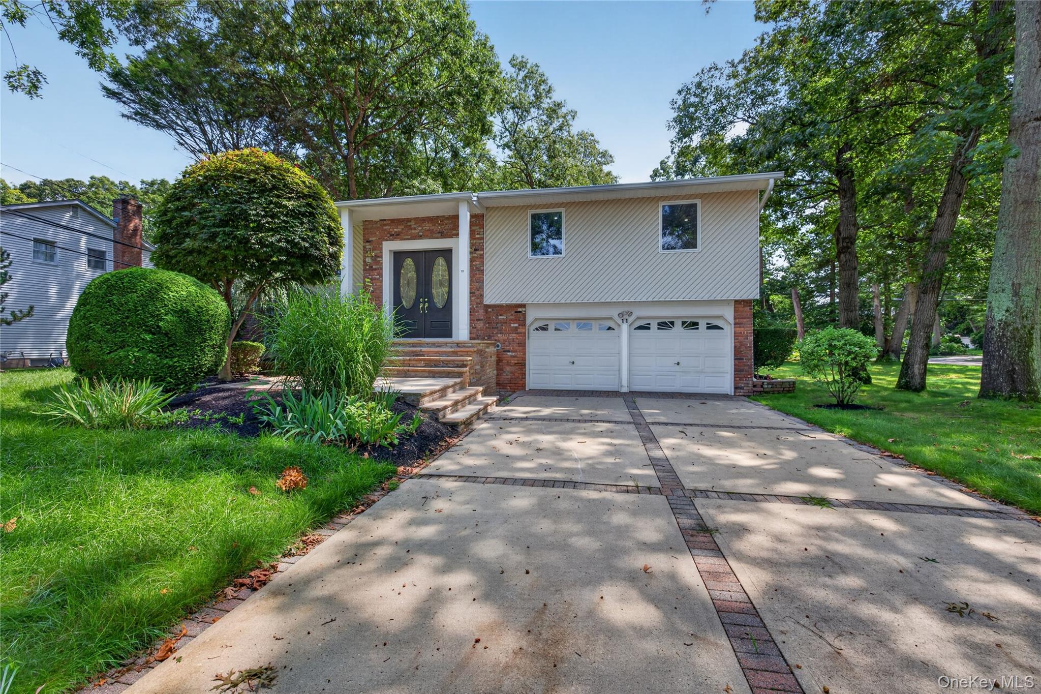 11 Penguin Lane – For Sale