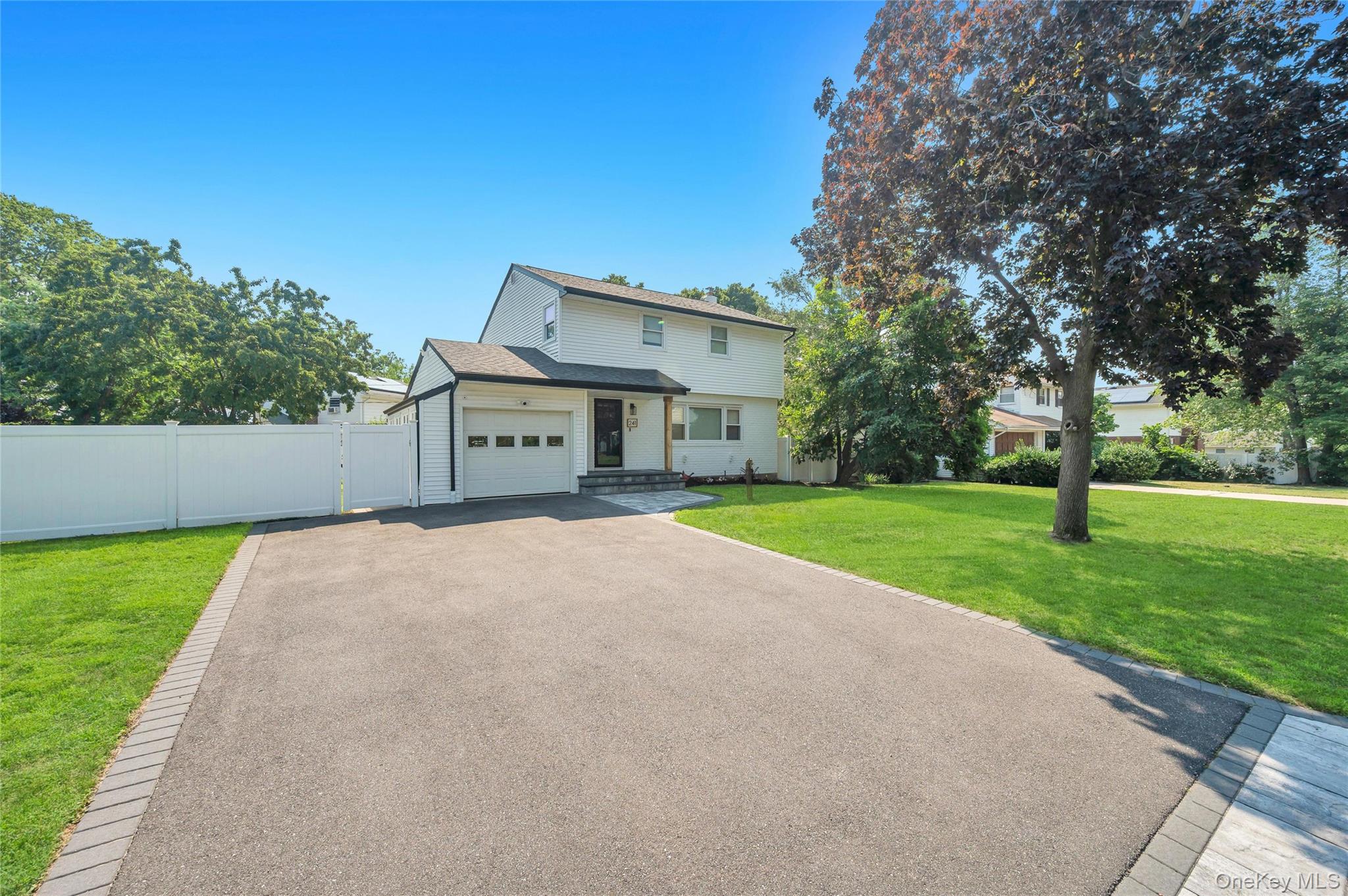 241 Tree Road – For Sale photo 3