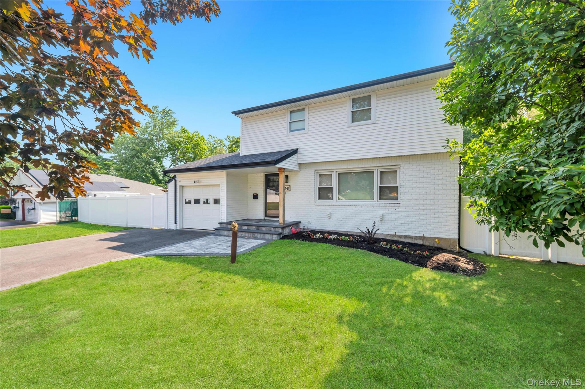 241 Tree Road – For Sale photo 2