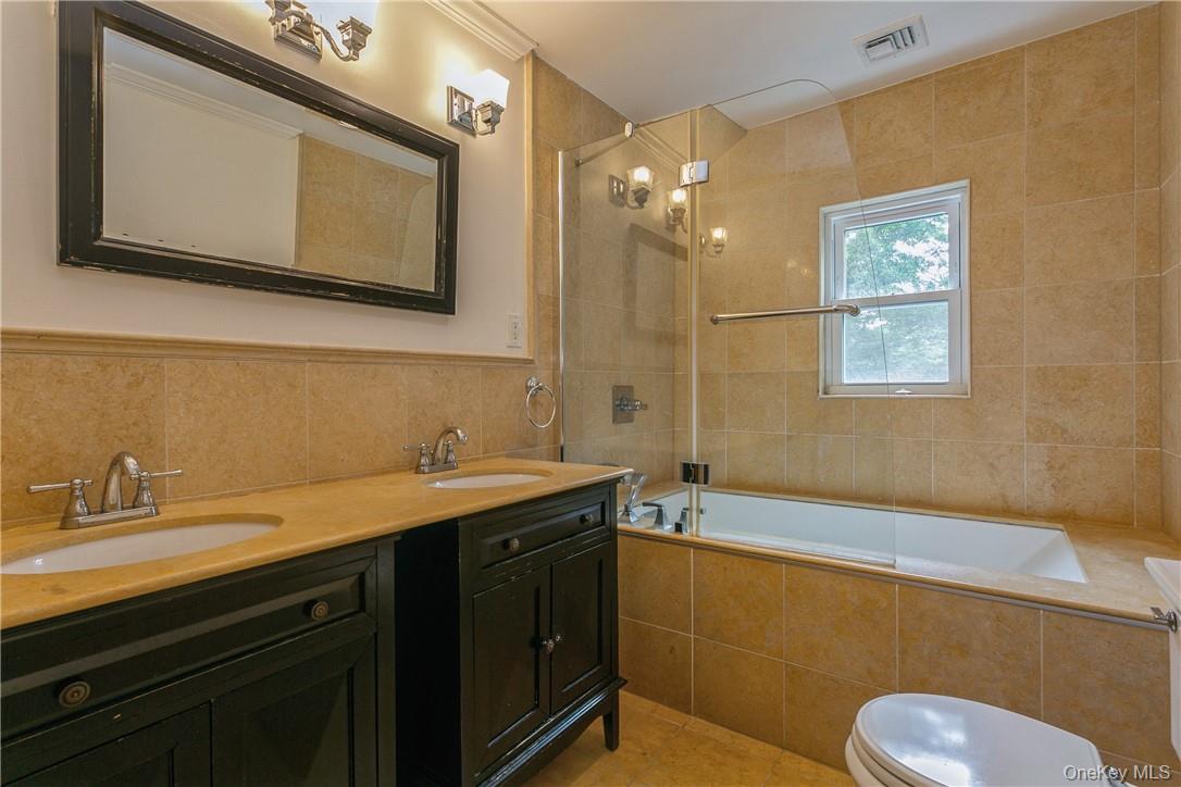7 Cotswold Way – For Rent photo 25