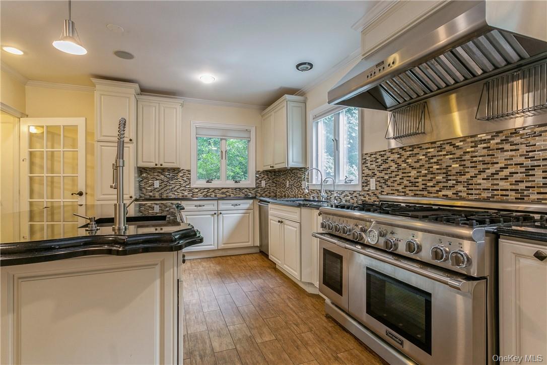 7 Cotswold Way – For Rent photo 16