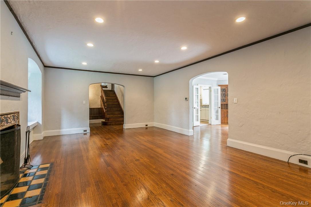 7 Cotswold Way – For Rent photo 7