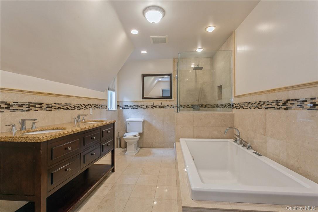 7 Cotswold Way – For Rent photo 23