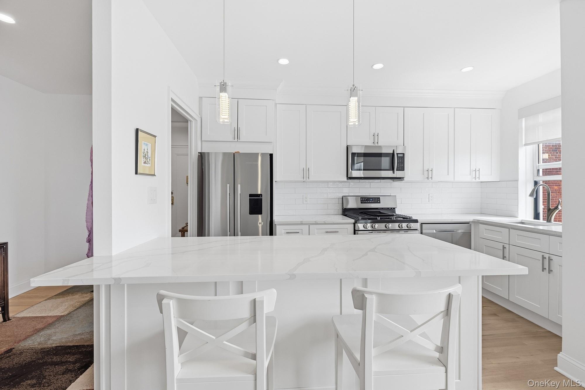 50 North Broadway, Unit 6H photo 15