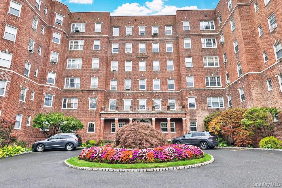 50 North Broadway, Unit 6H