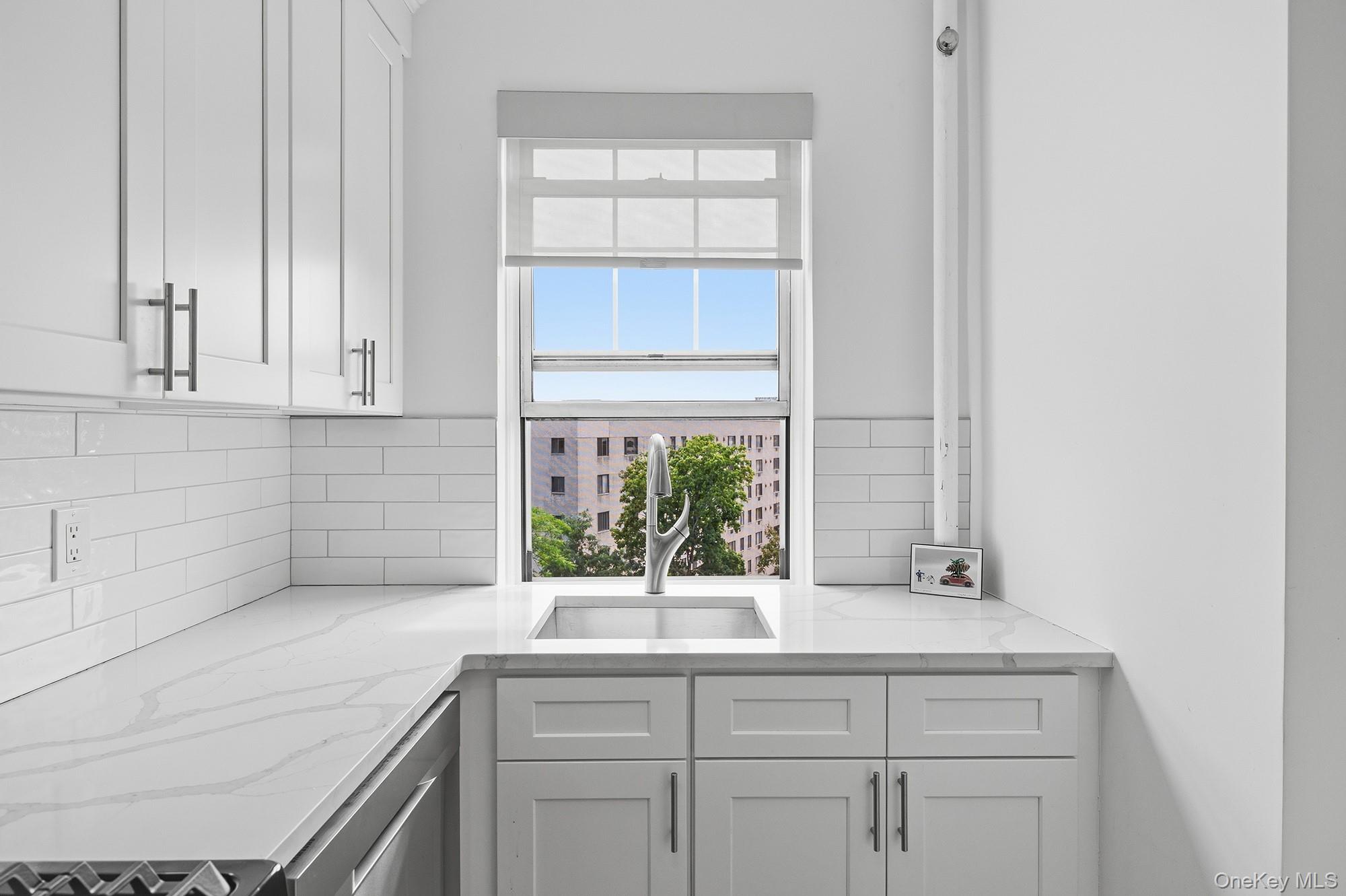 50 North Broadway, Unit 6H photo 12
