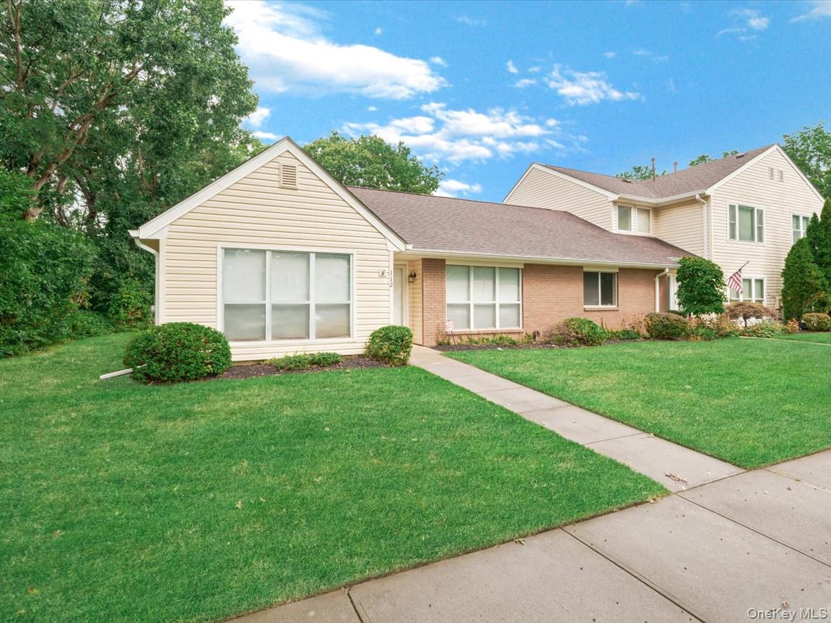 112 Dari Drive – For Sale photo 2