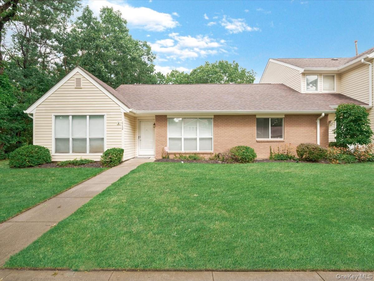 112 Dari Drive – For Sale