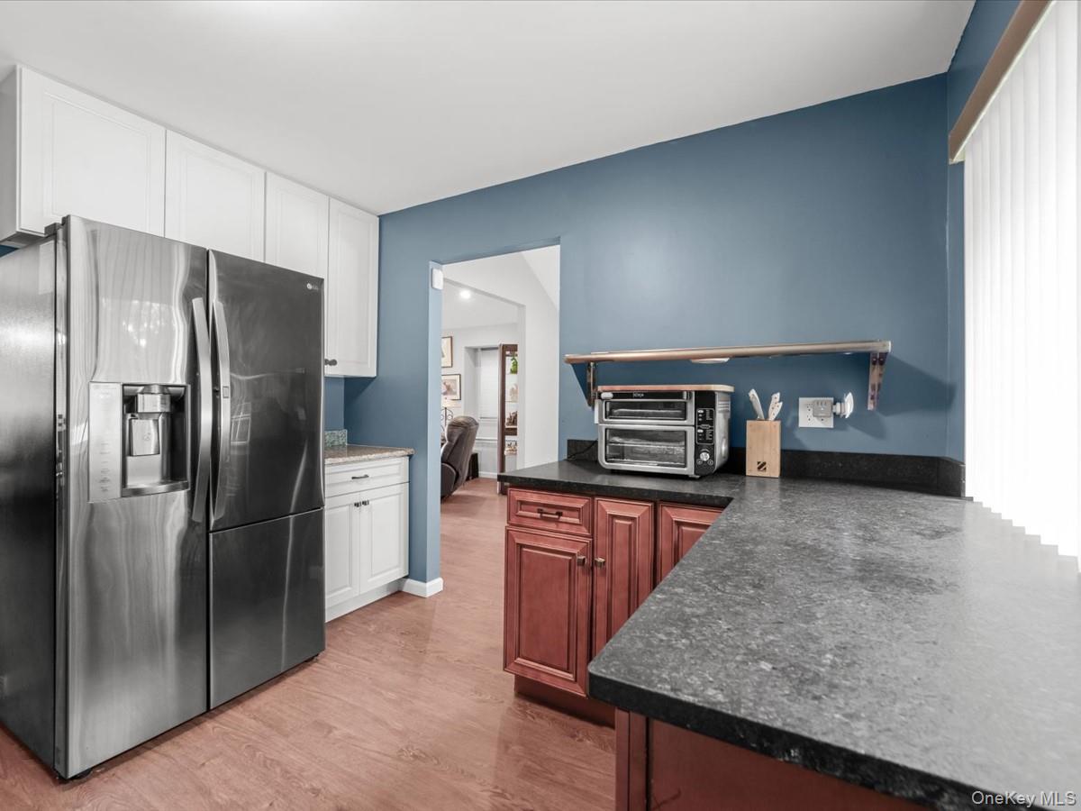 112 Dari Drive – For Sale photo 9