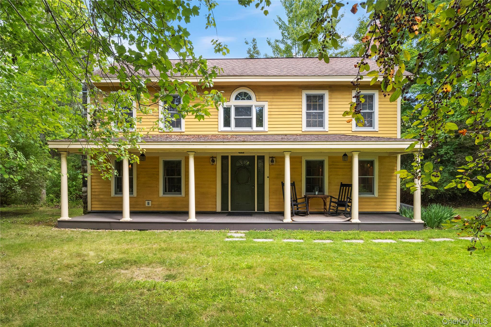 5 Link Road – For Sale