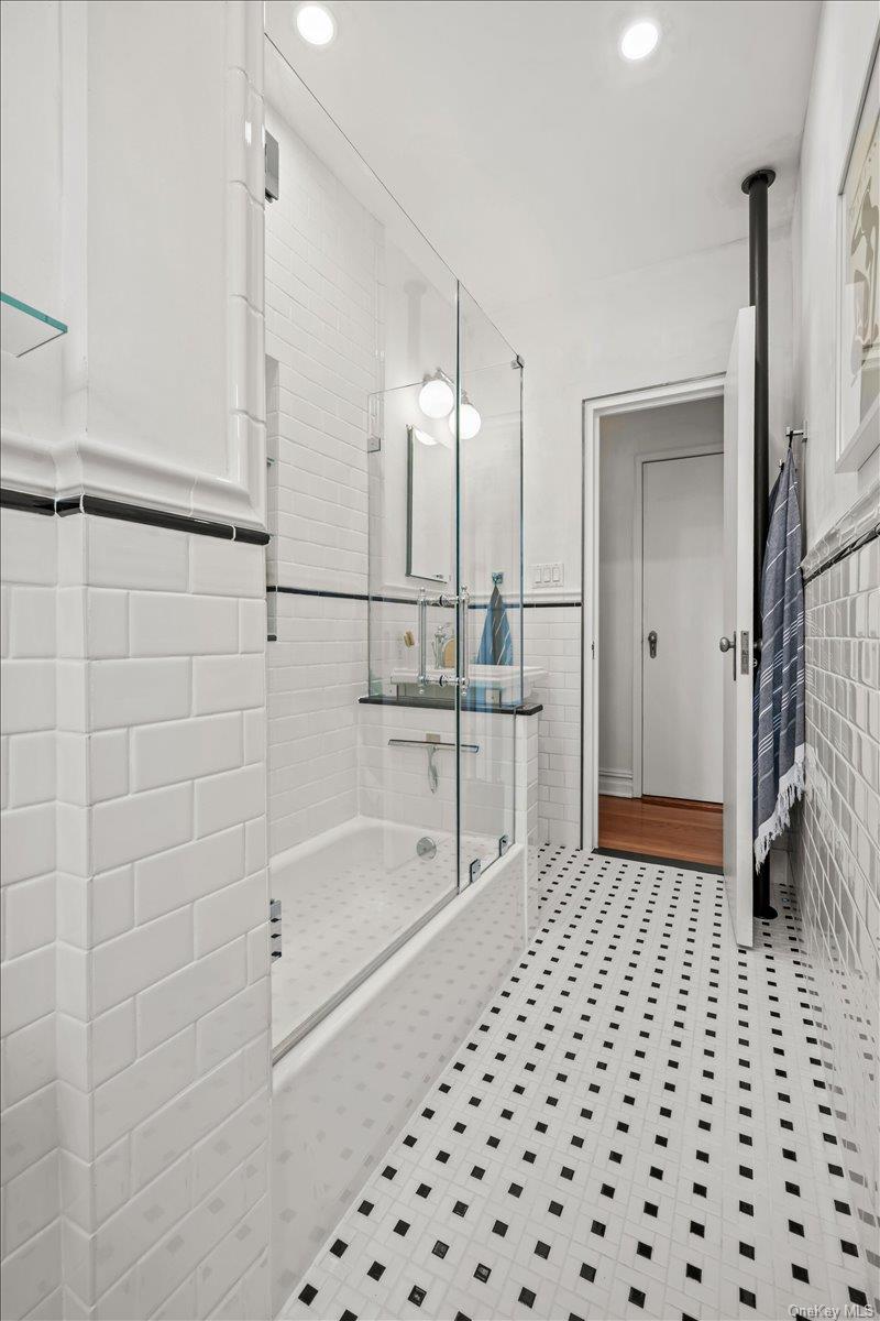 3810 Greystone Avenue, Unit 504 photo 15
