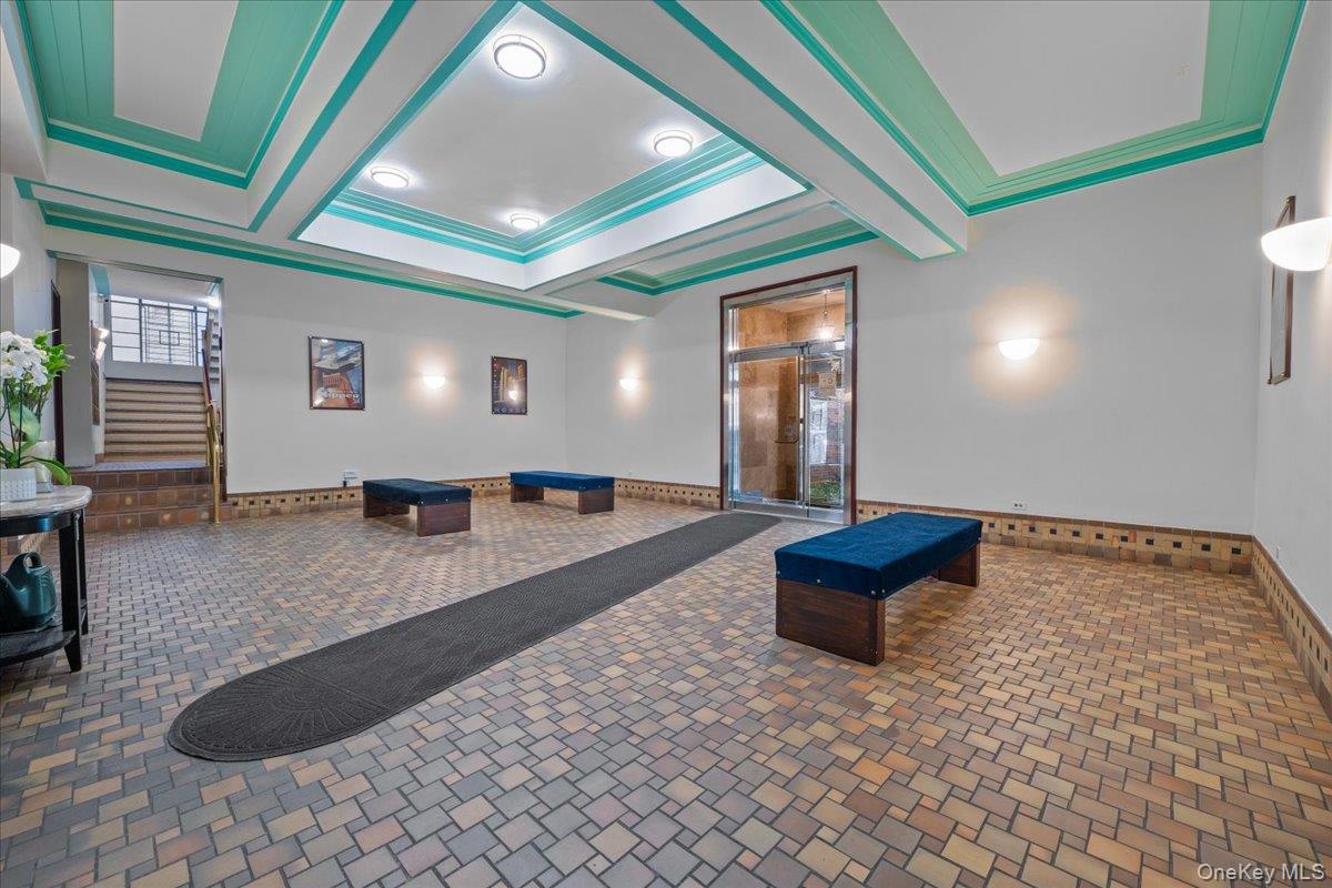3810 Greystone Avenue, Unit 504 photo 2