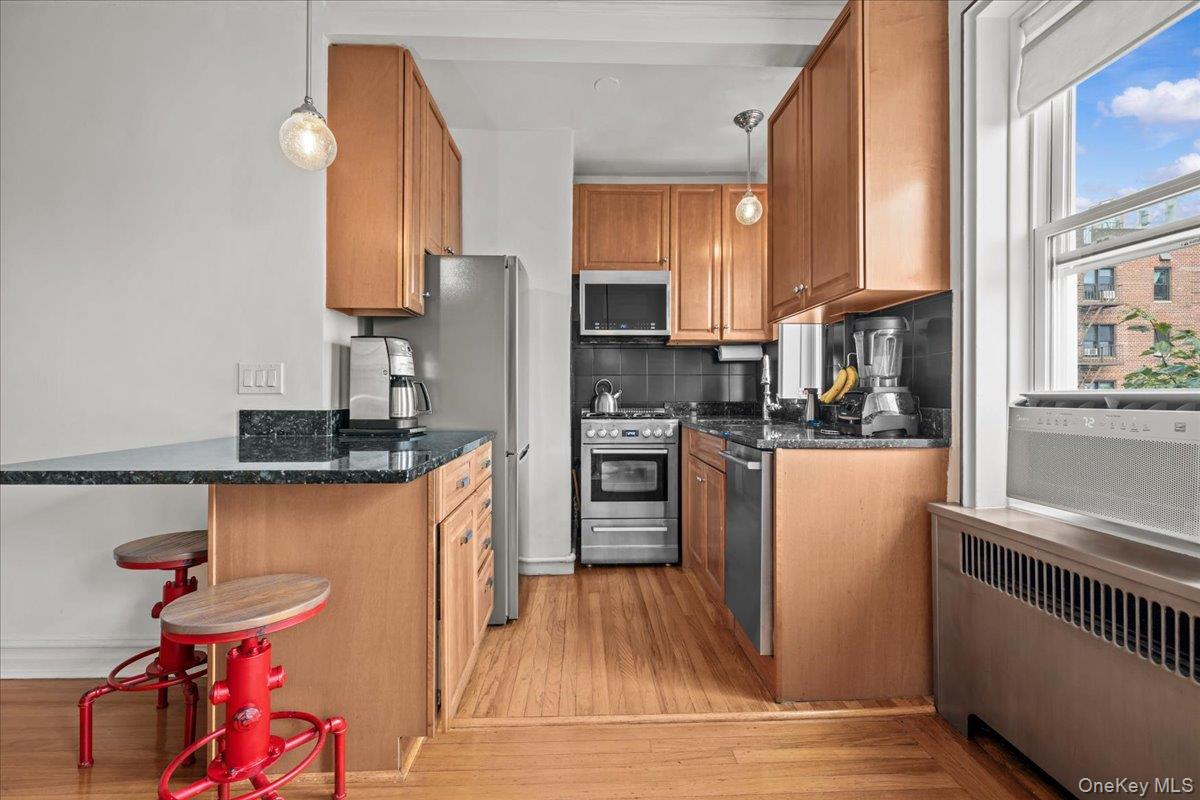 3810 Greystone Avenue, Unit 504 photo 10