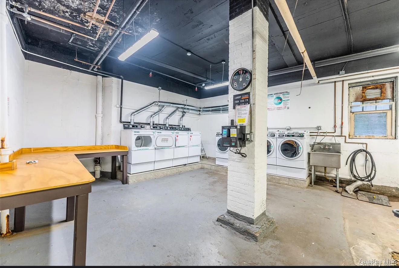 136-05 Sanford Avenue, Unit 2L photo 6