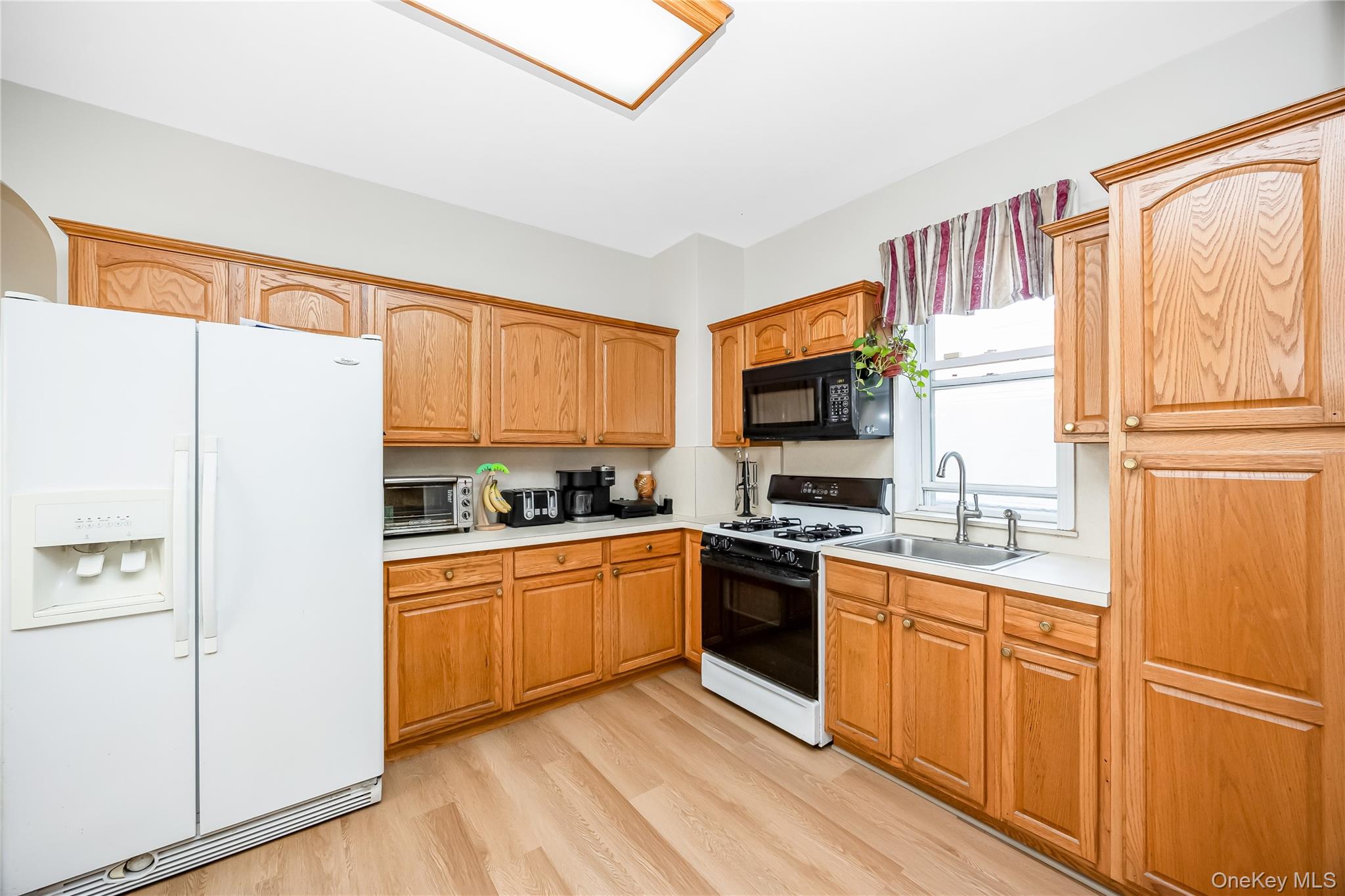 88-35 75th Avenue – For Sale photo 8