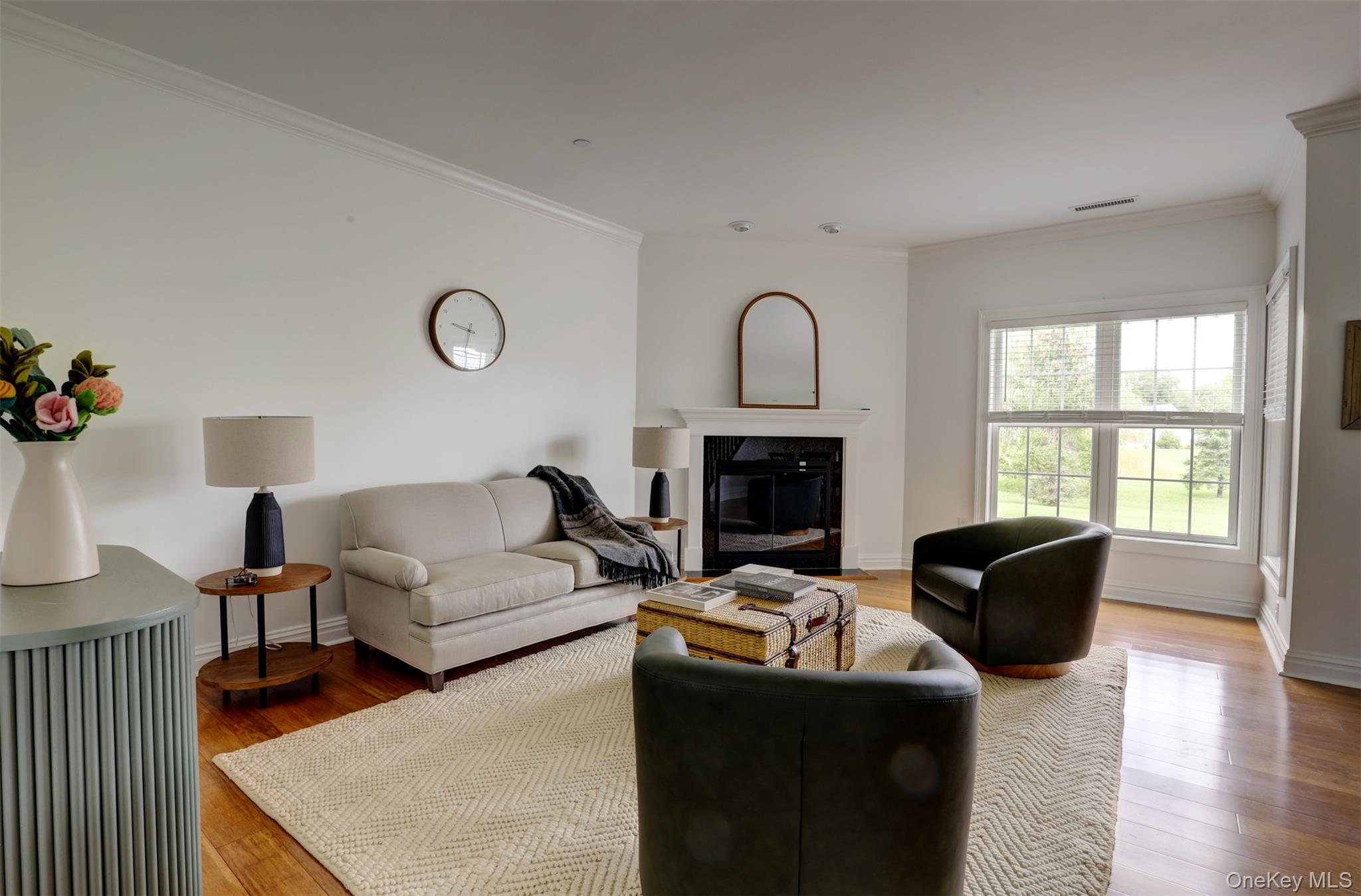 415 Gardenia Drive – For Sale photo 3