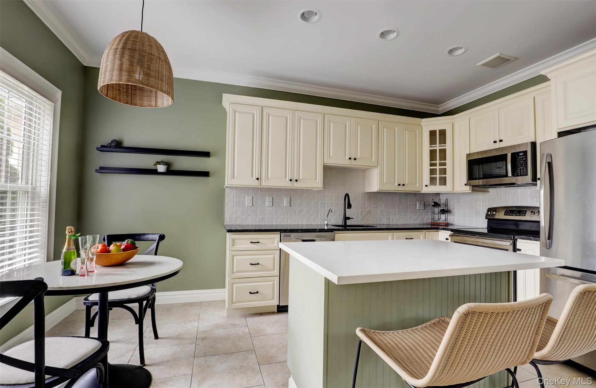 415 Gardenia Drive – For Sale photo 14