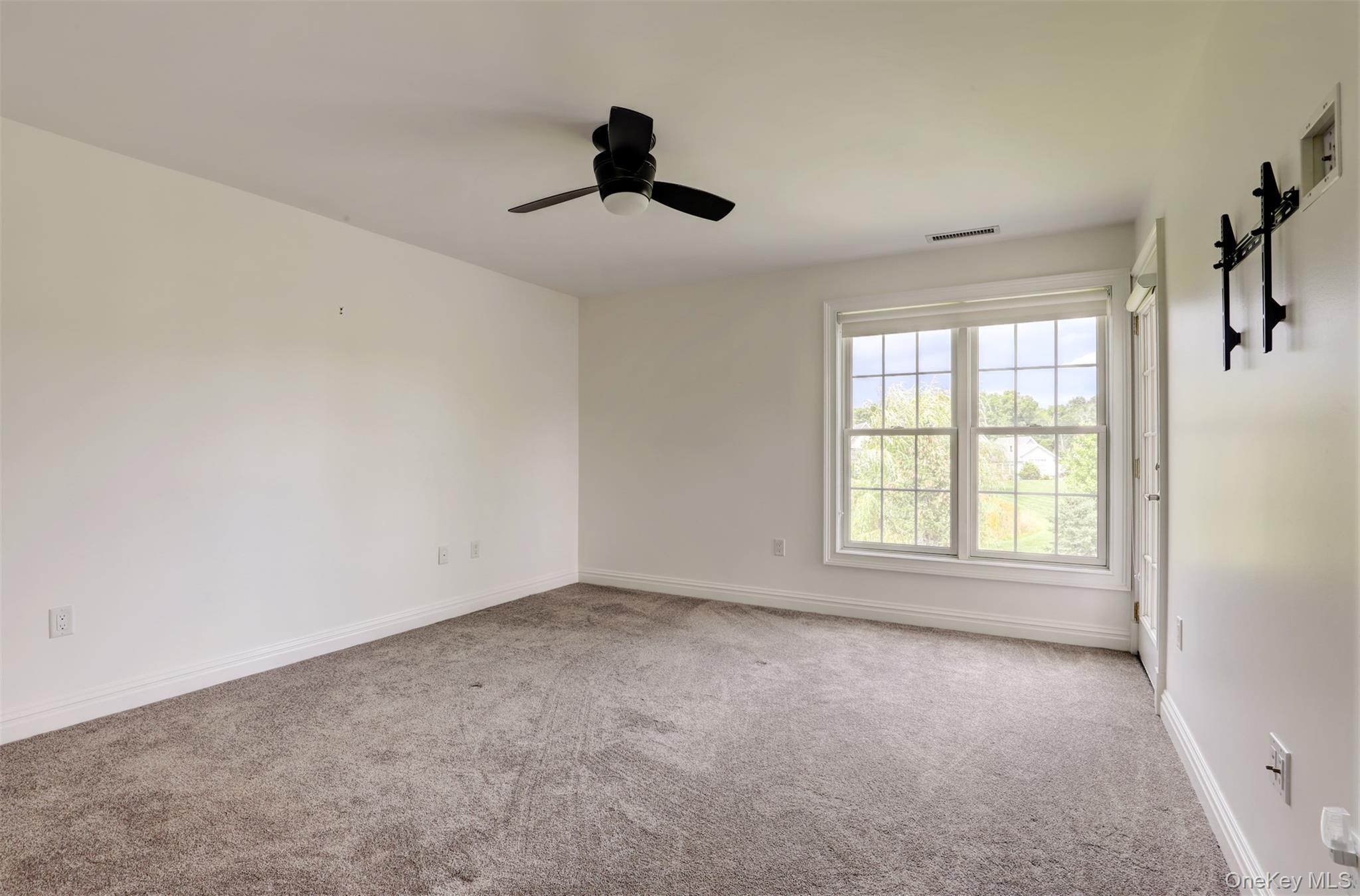 415 Gardenia Drive – For Sale photo 16