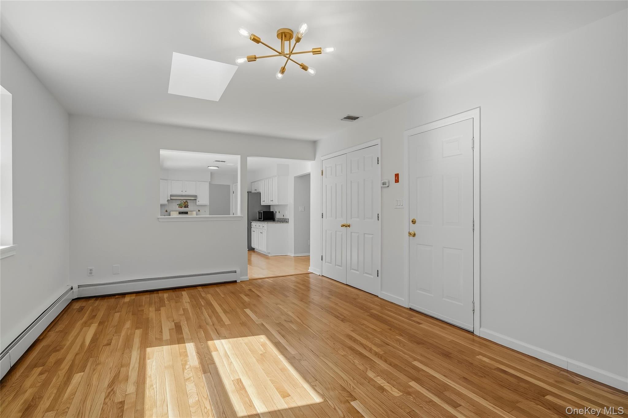 35 Cunningham – For Rent photo 23
