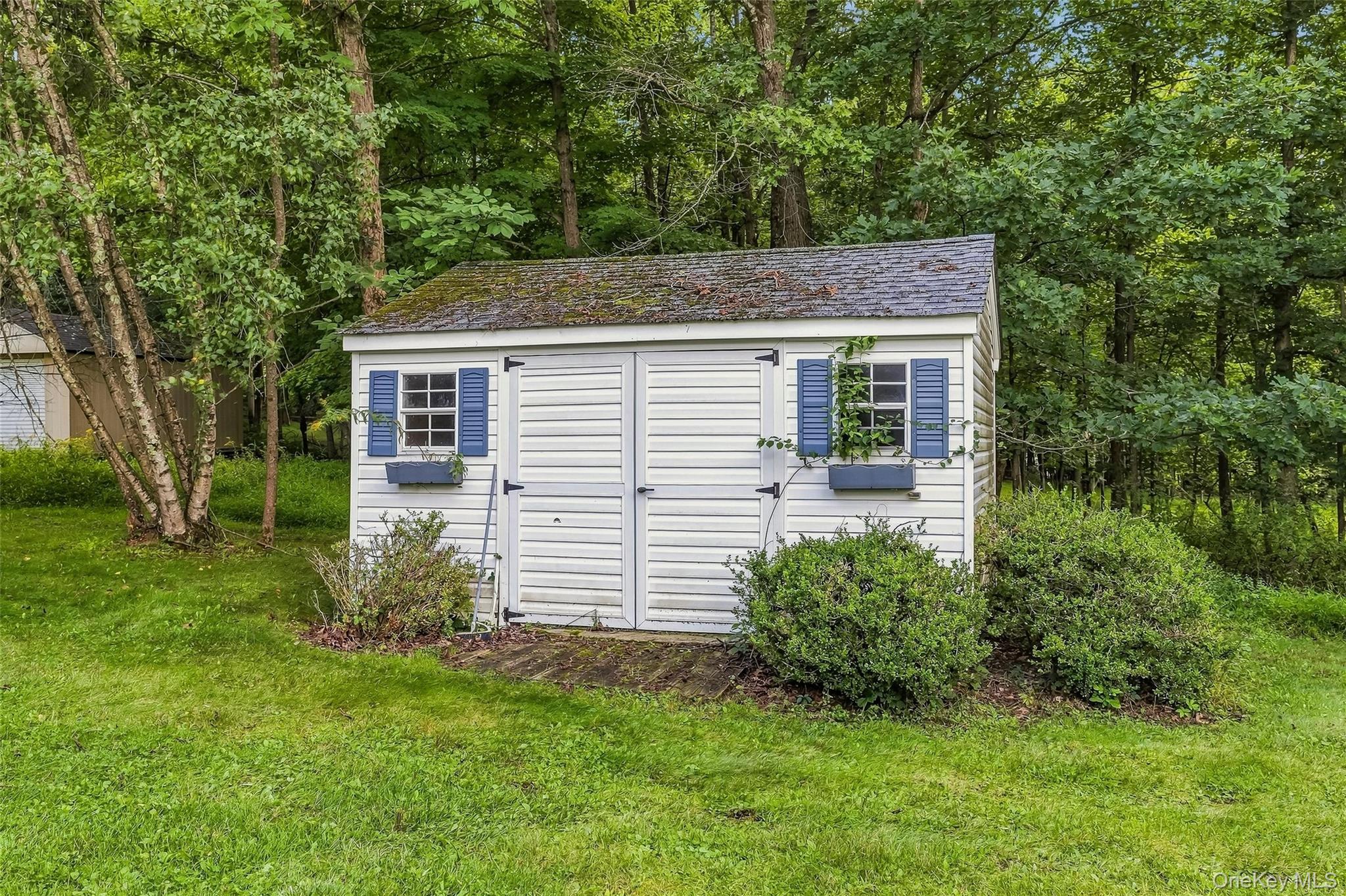 35 Cunningham – For Rent photo 43