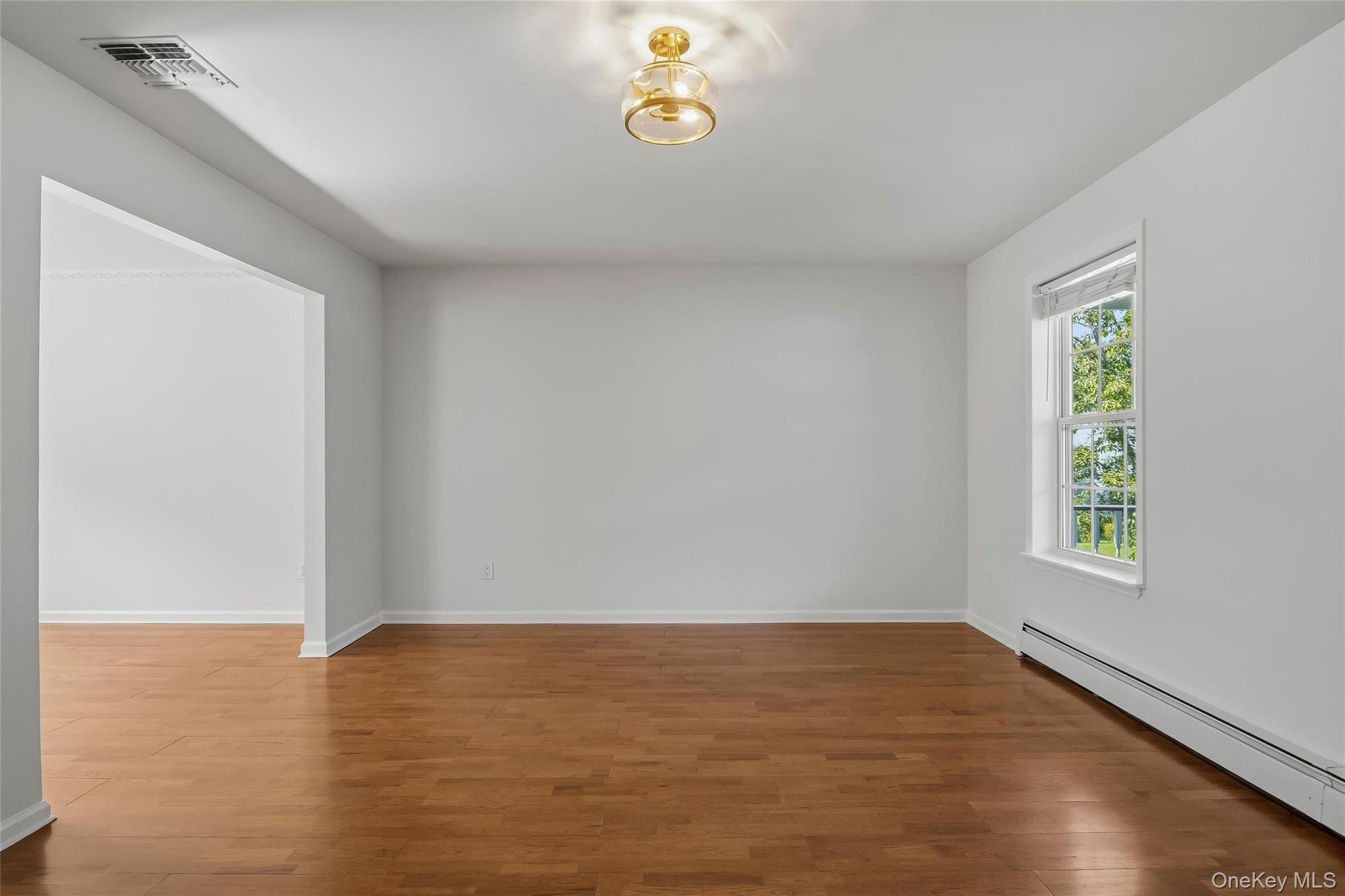 35 Cunningham – For Rent photo 9