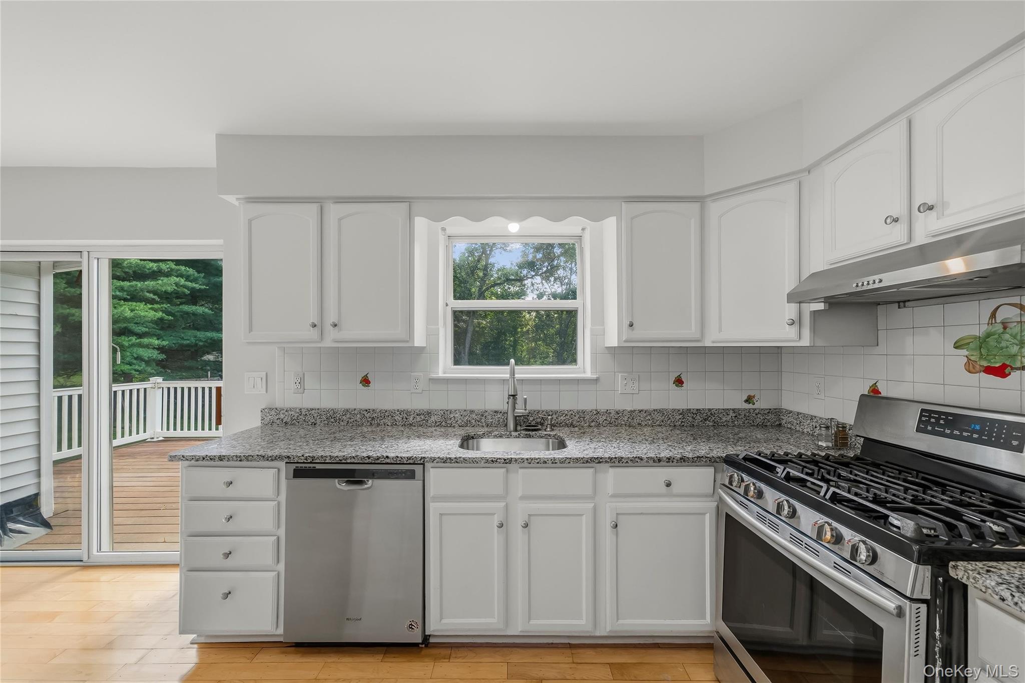 35 Cunningham – For Rent photo 17