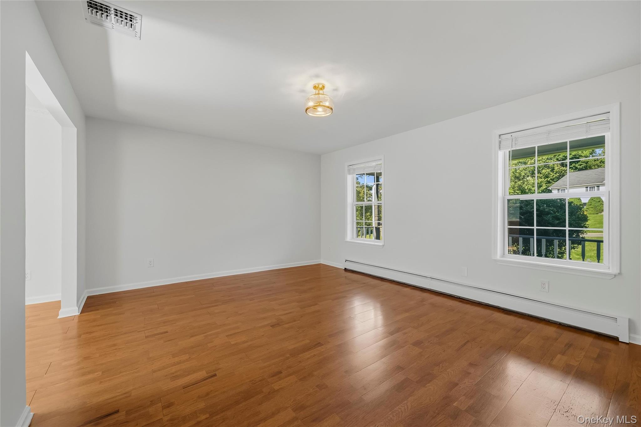 35 Cunningham – For Rent photo 10