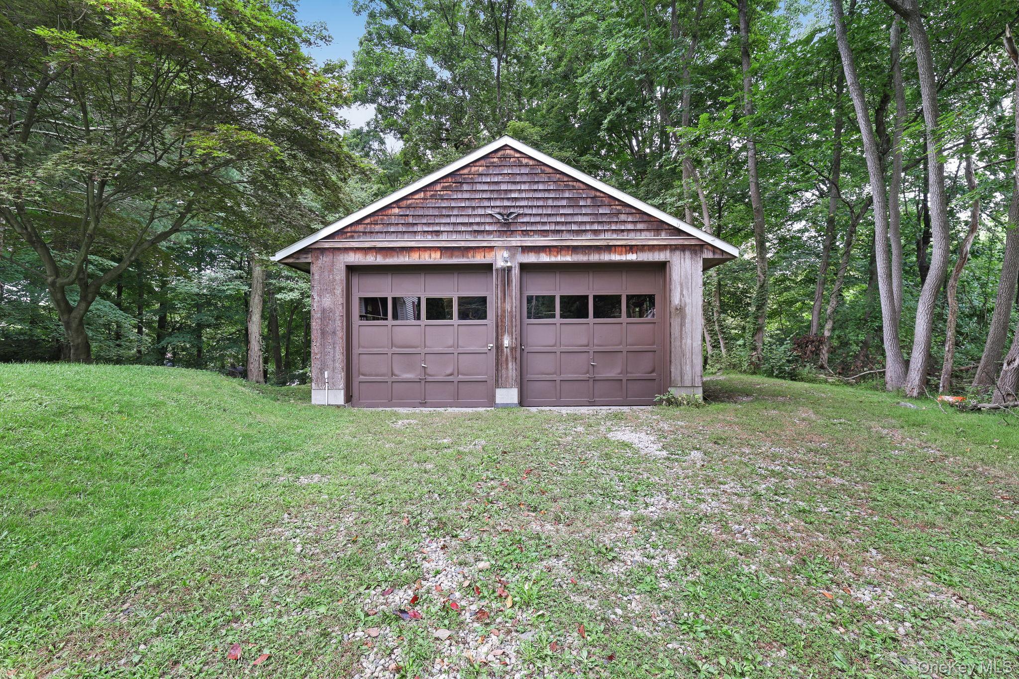 13 Arbutus Street – For Sale photo 38